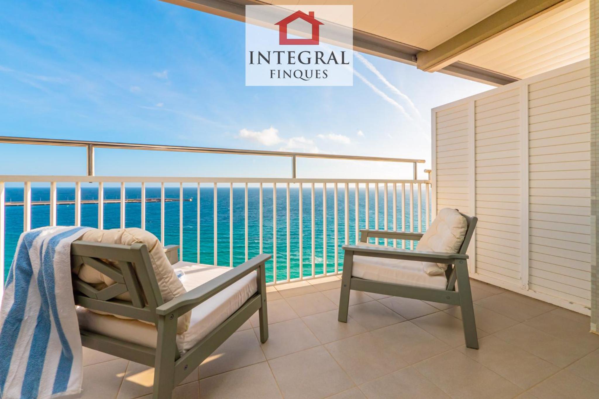 Apartamento con vista al mar