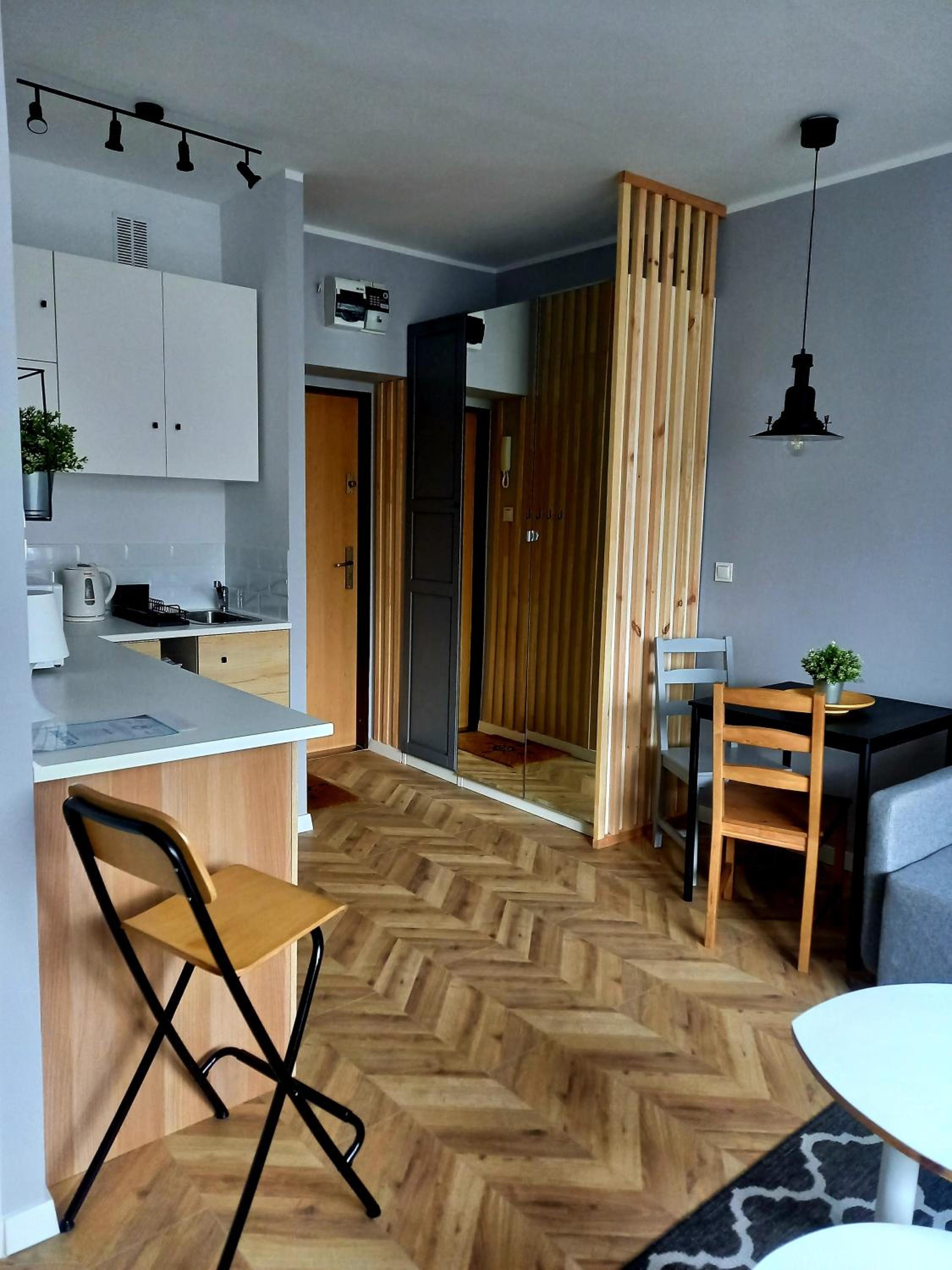 Studio Apartment - Photo 17