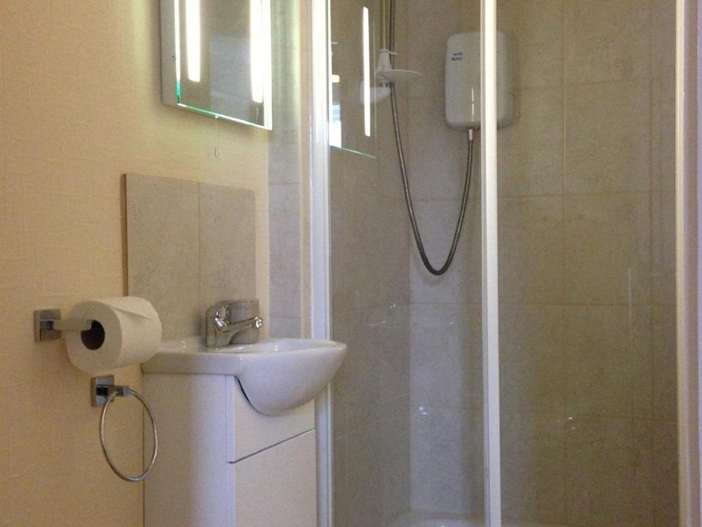 Double Room with Private Bathroom photo 2