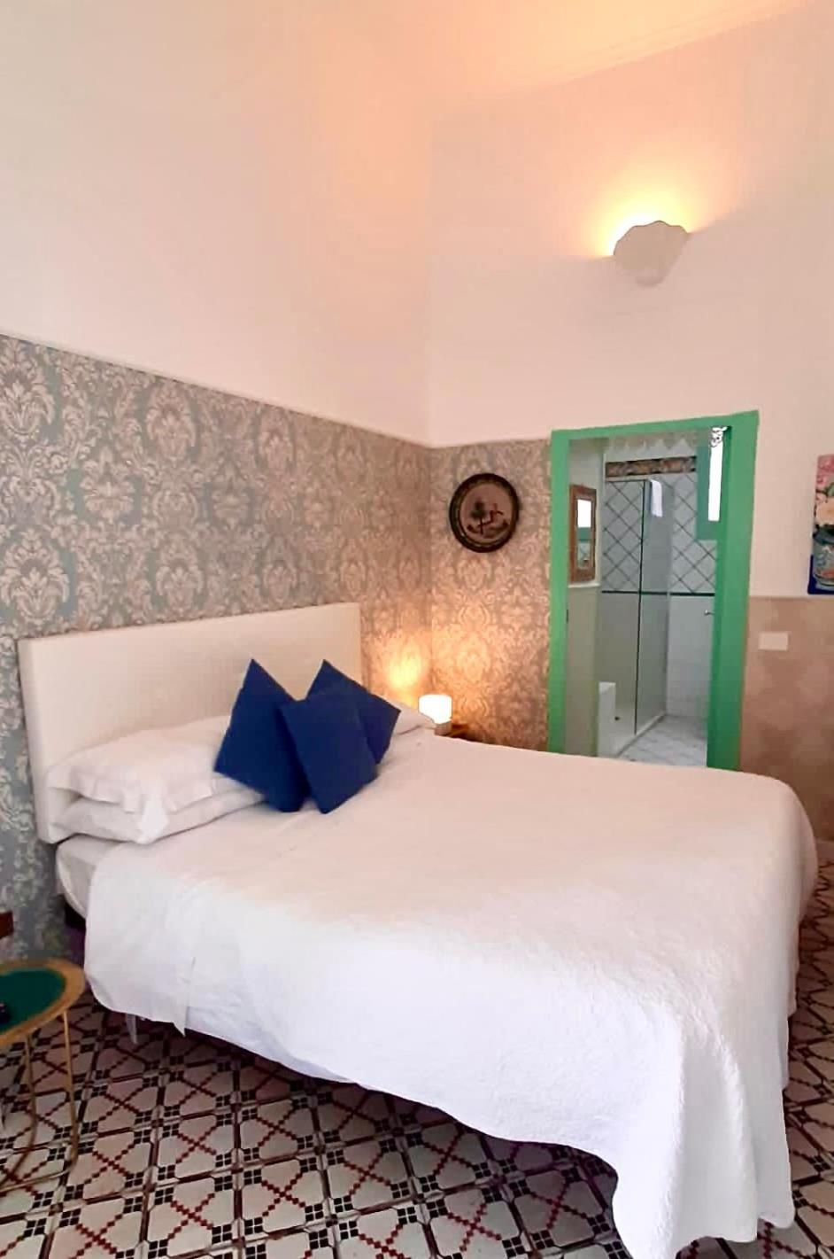 Double Room with Terrace - Photo 1