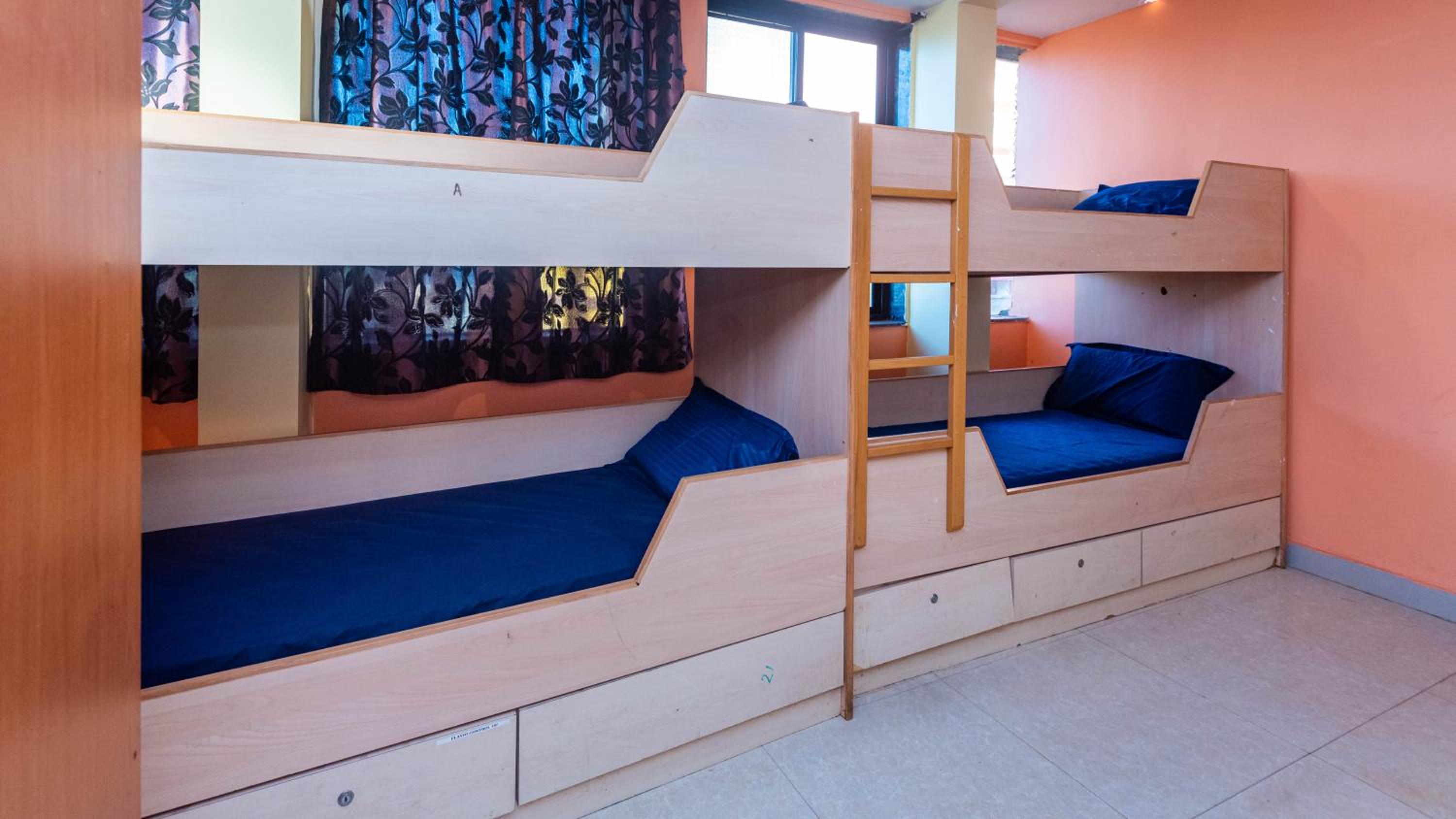 Single Bed in Mixed Dormitory Room photo 3