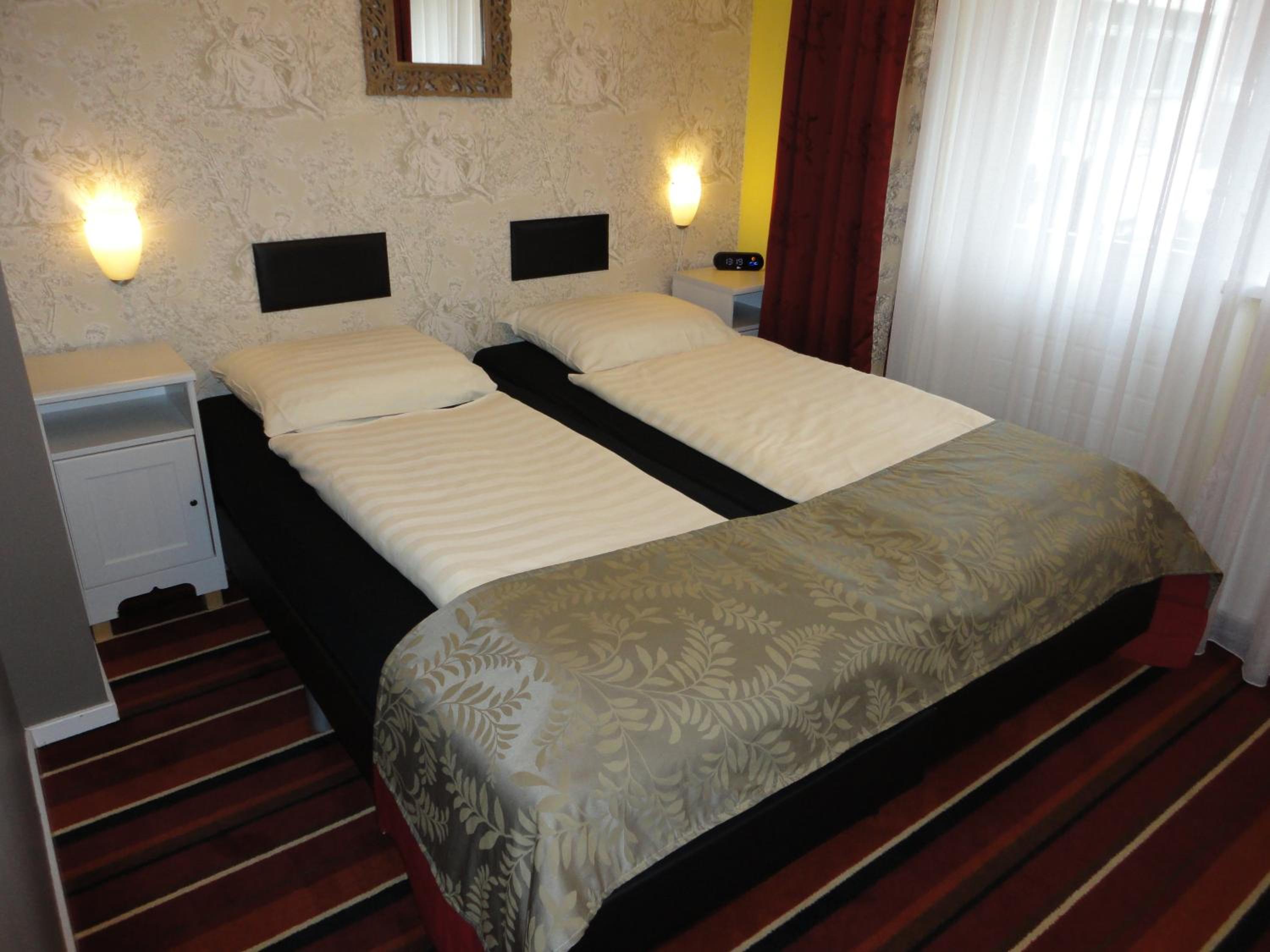 Double Room with Balcony and Garden View photo 1