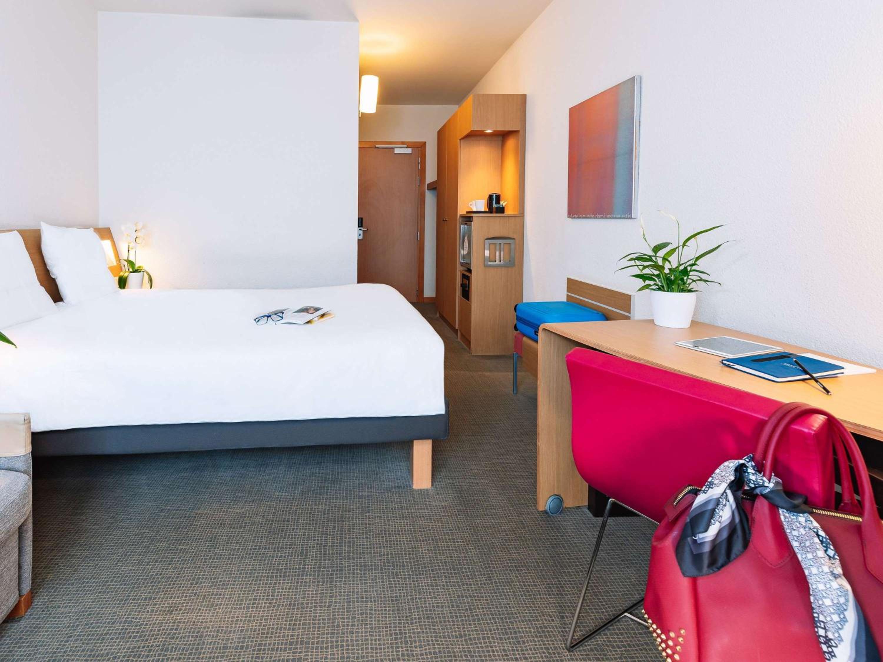 Superior Double Room with Sofa - Photo 2