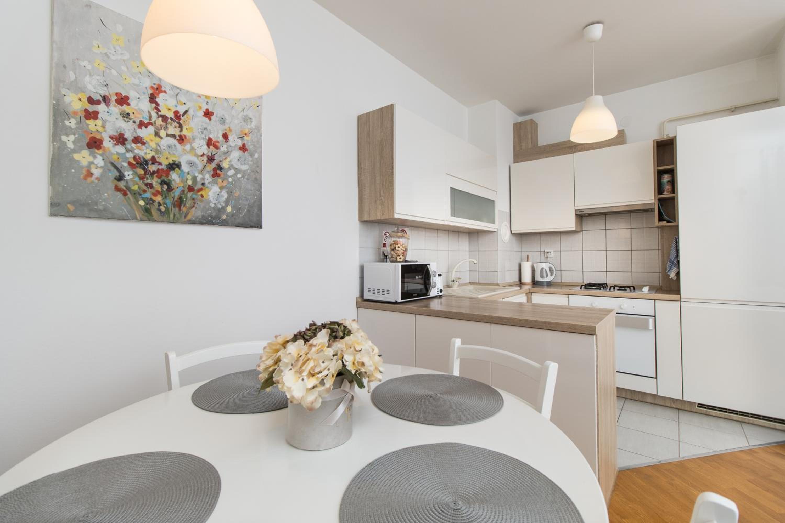 Two-Bedroom Apartment - Photo 12
