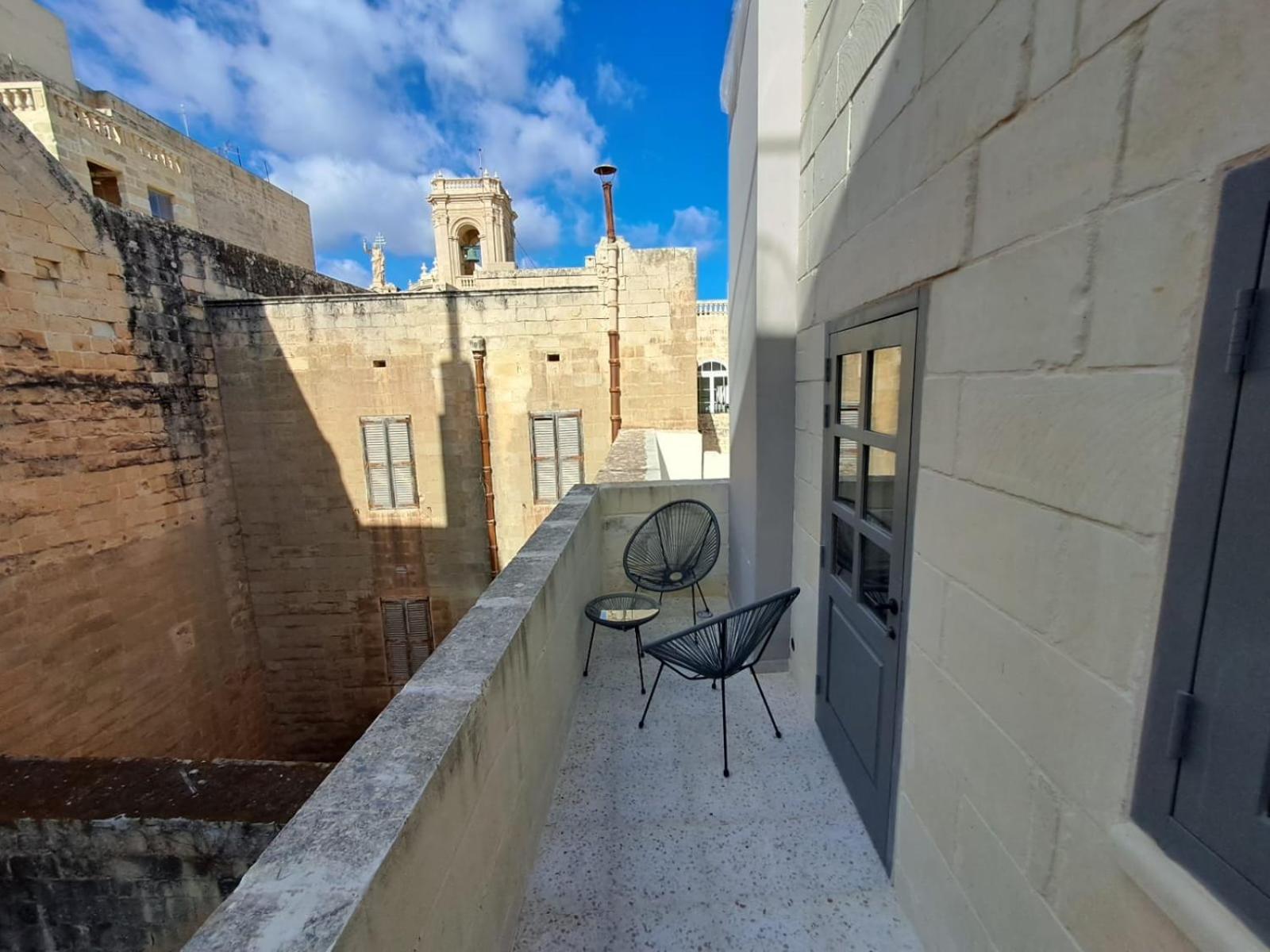 Apartment with Terrace