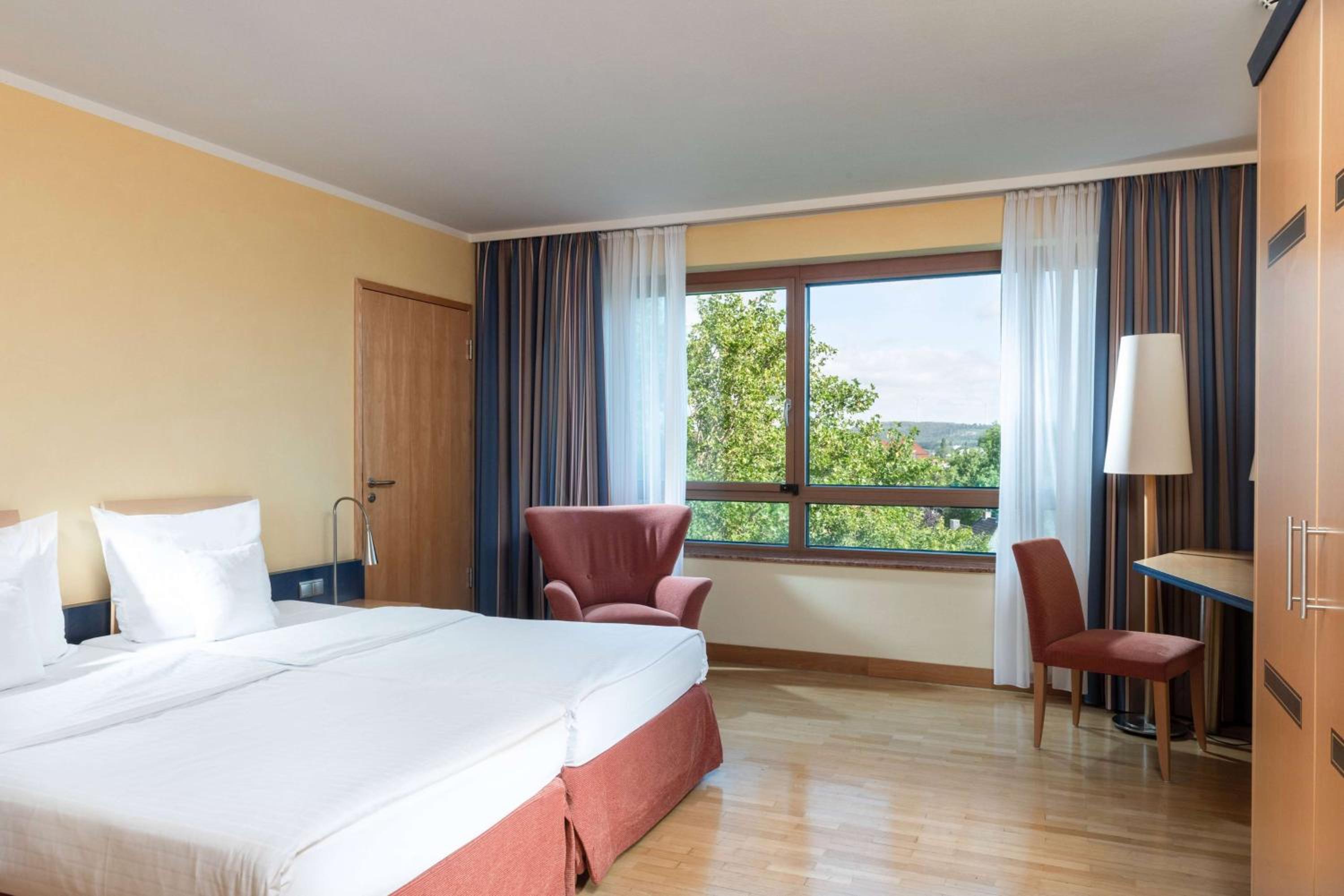 Accessible Twin Room photo 1