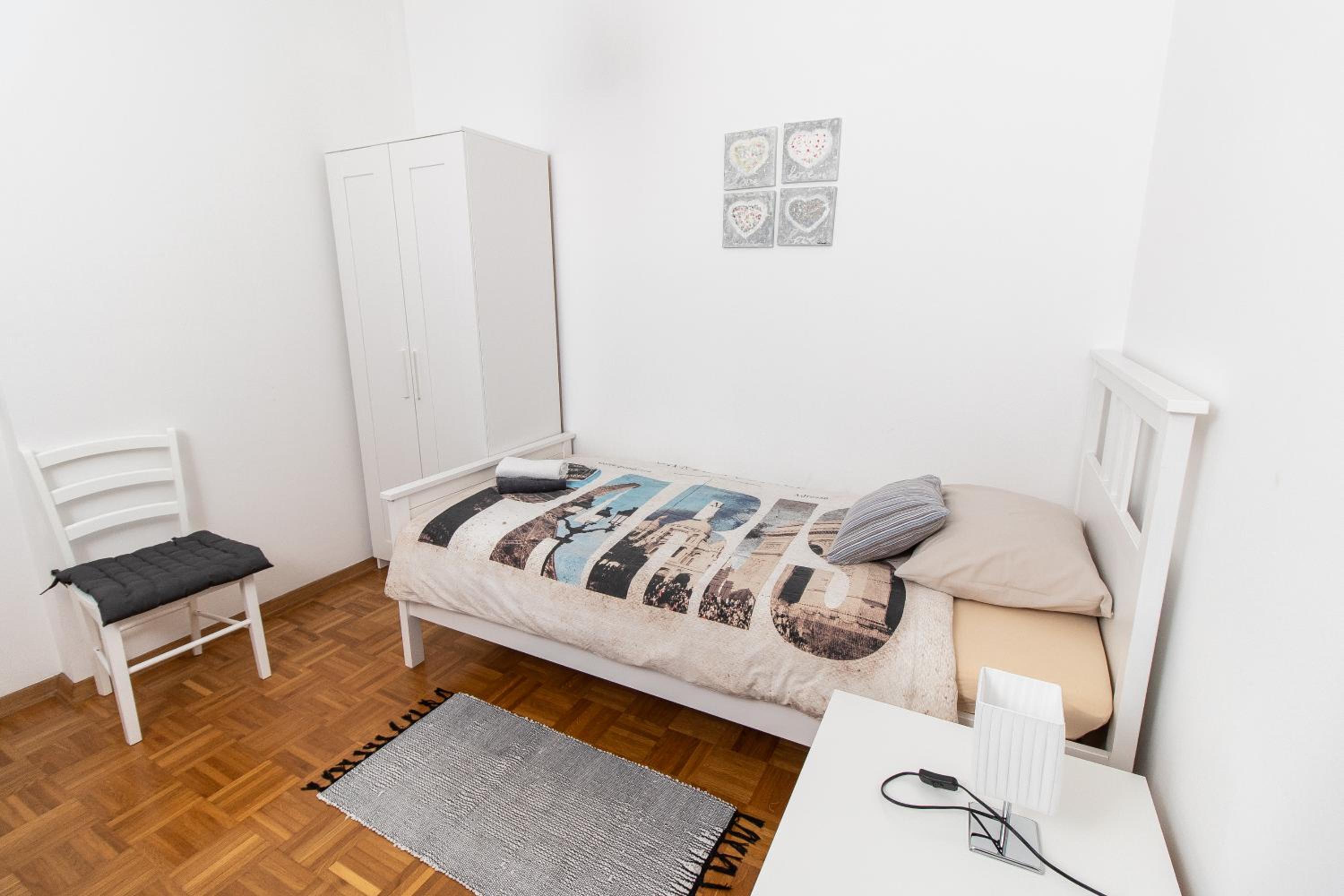 Two-Bedroom Apartment - Photo 8
