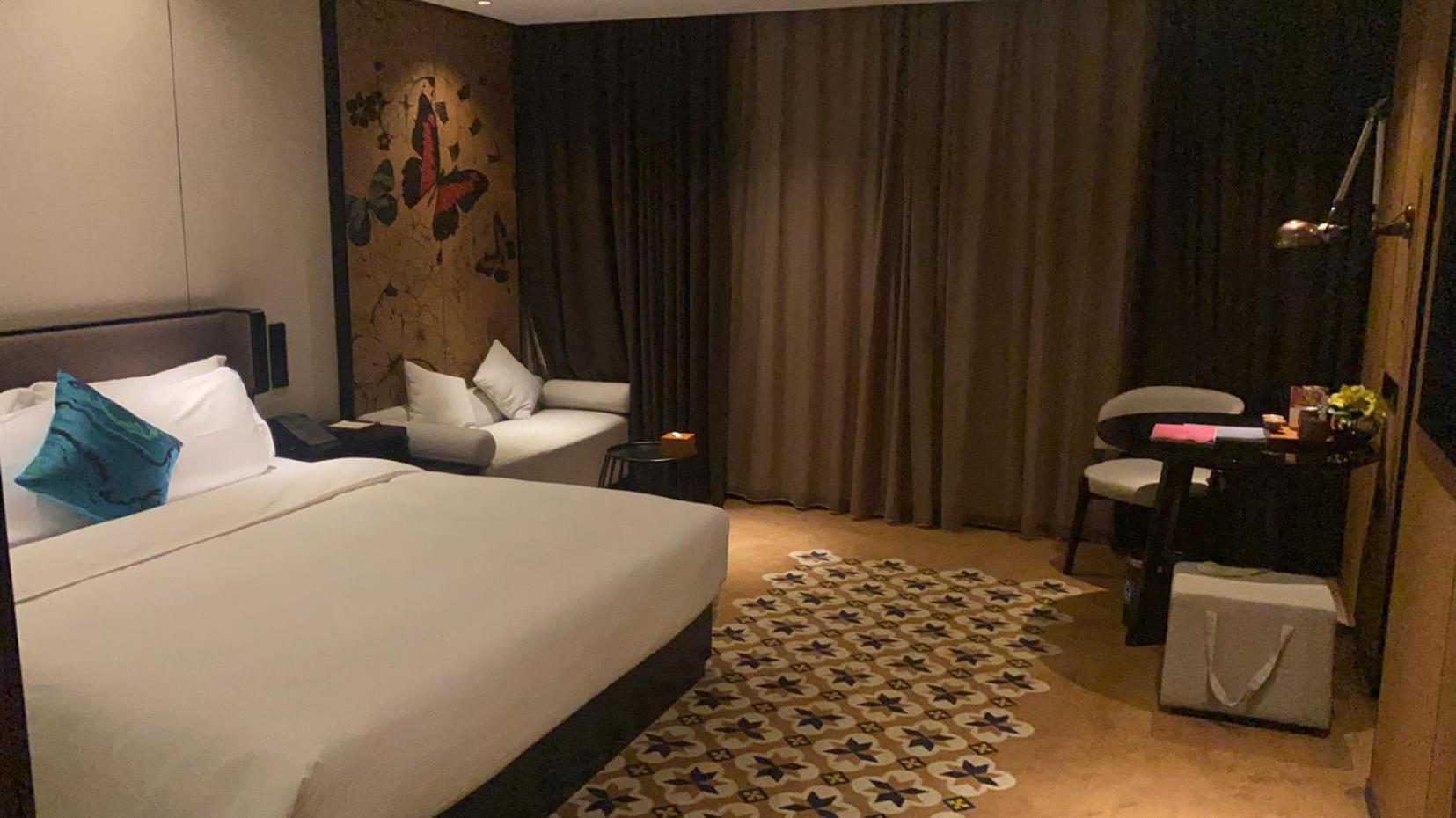 Superior King Room - Photo 2