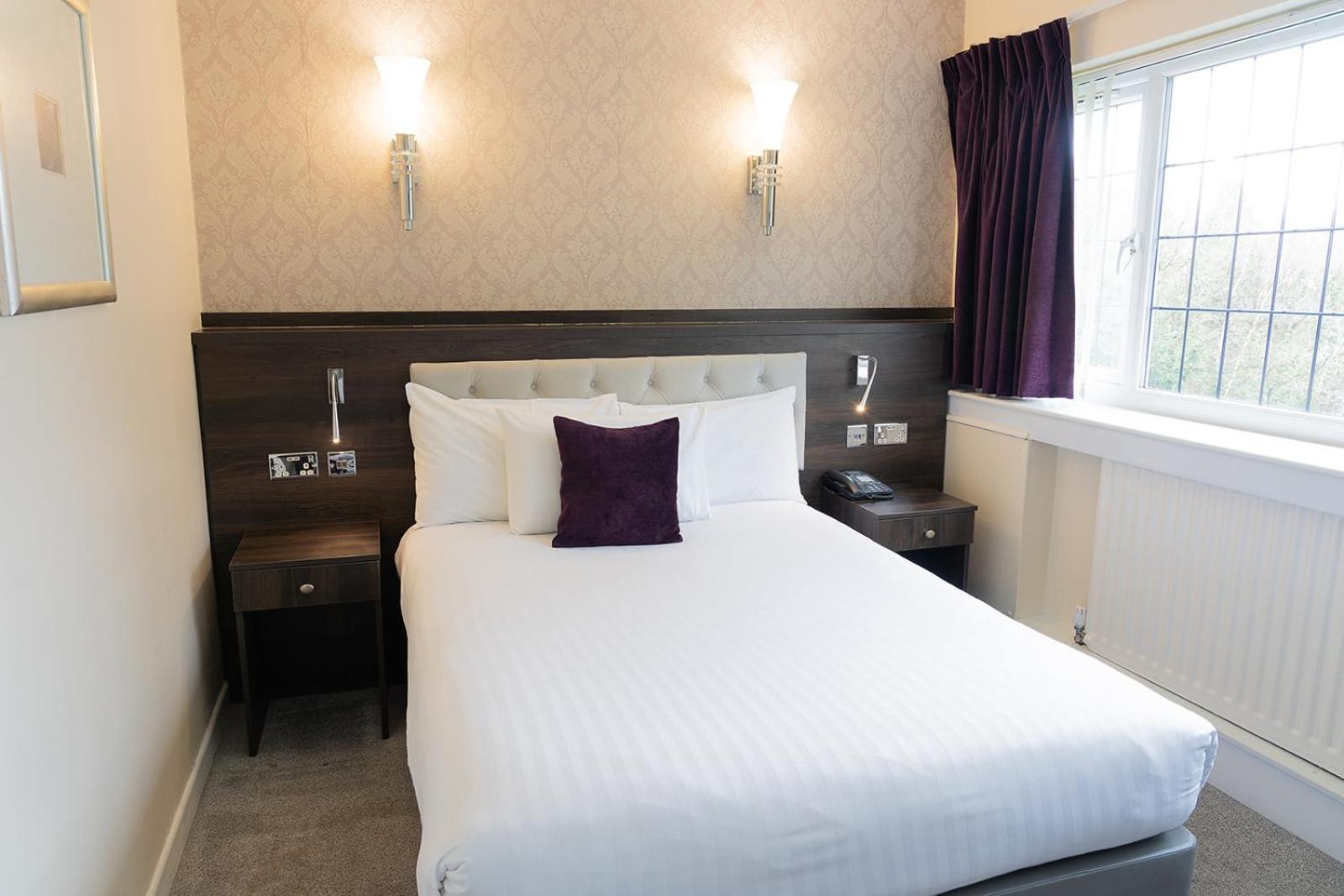 Standard Double Room - Non-Smoking - Photo 6