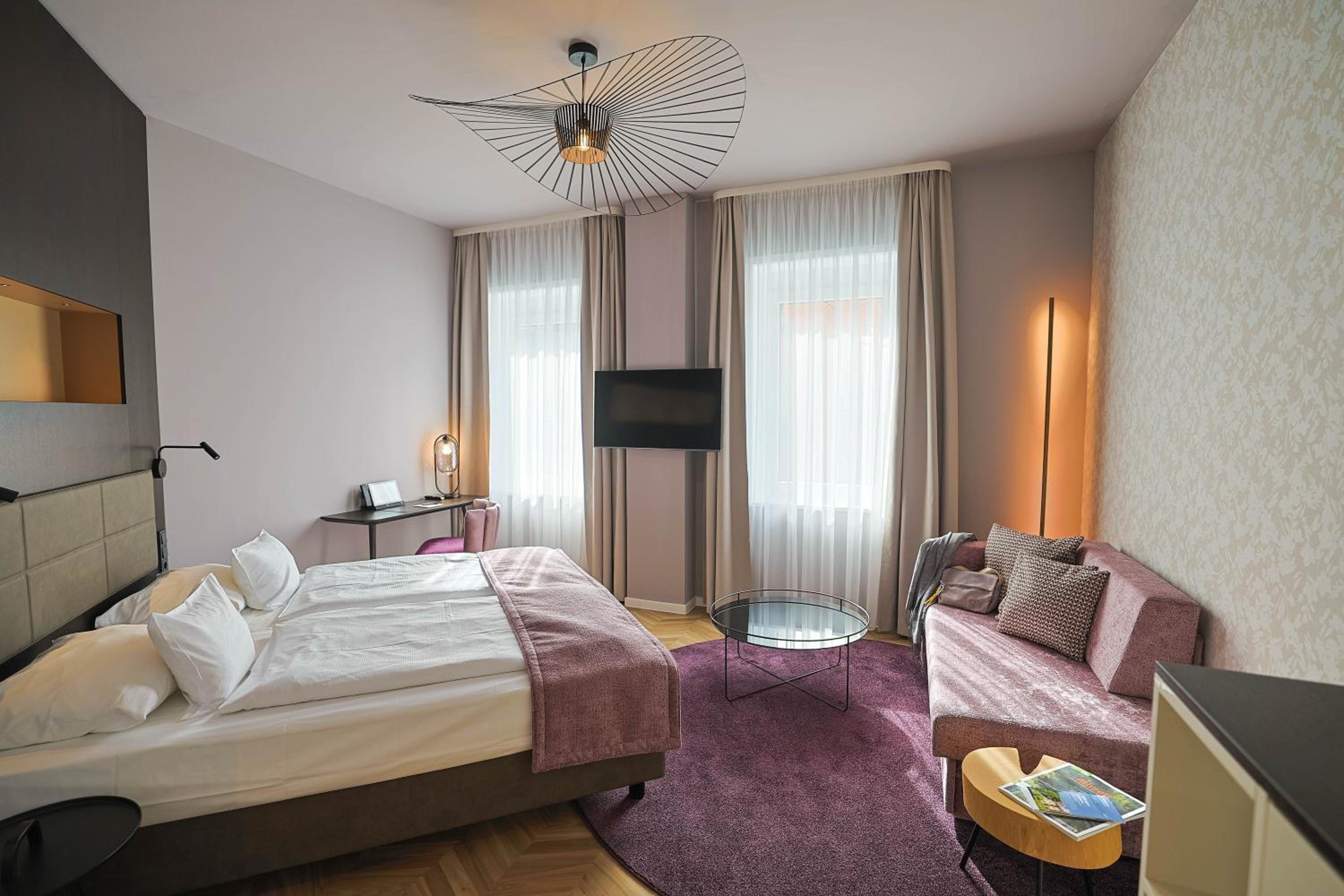Double Room - Photo 8