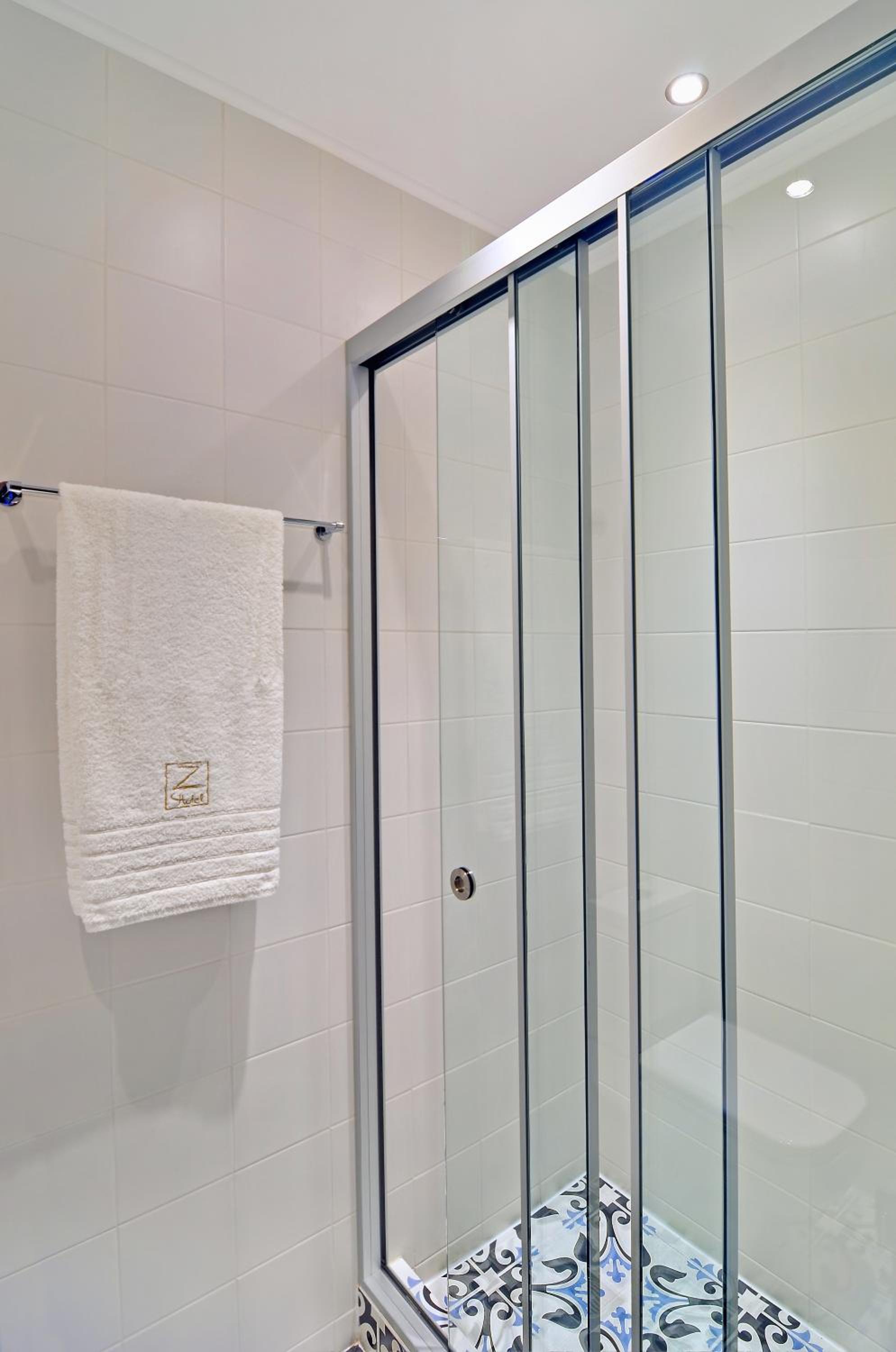 Superior Double Room with Balcony - Photo 3