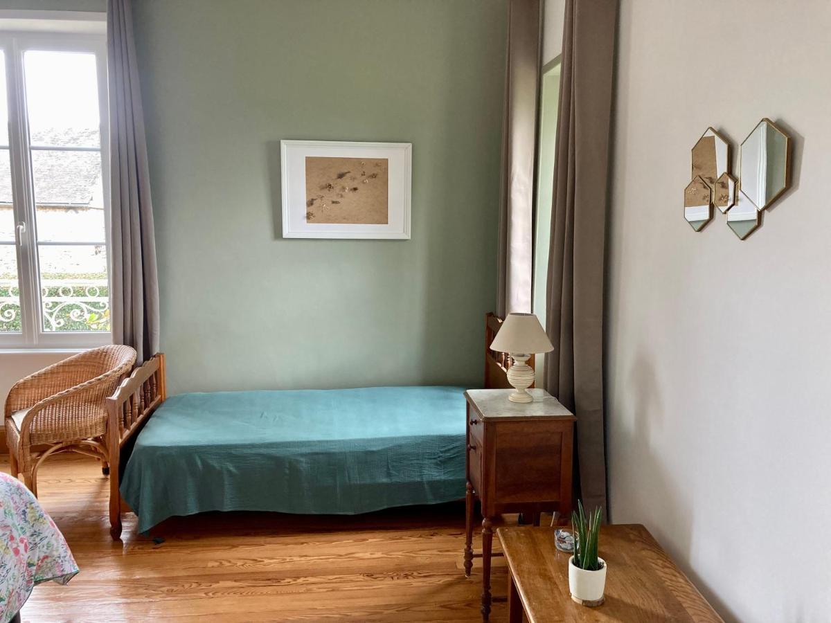 Family Room photo 2