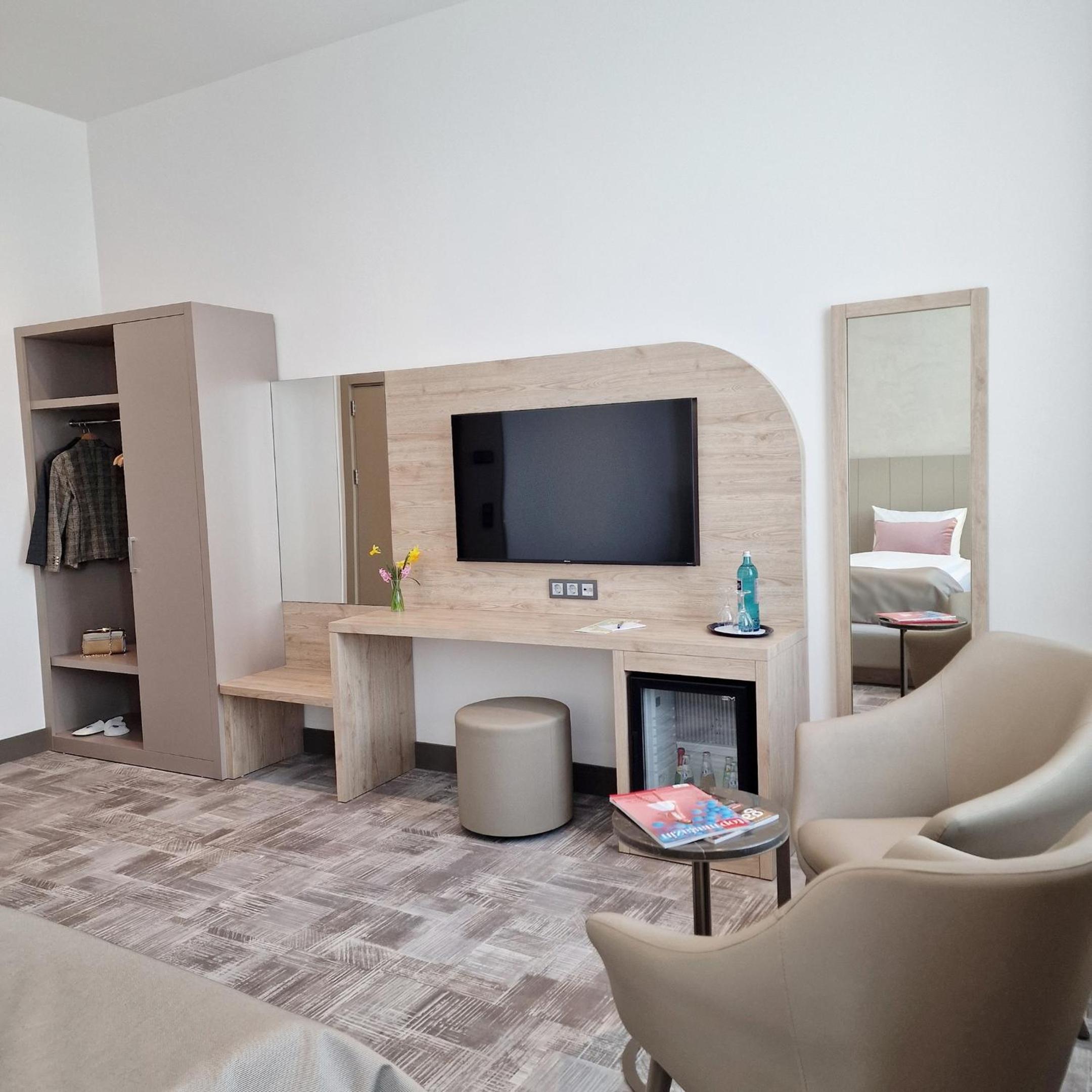 Superior Family Room