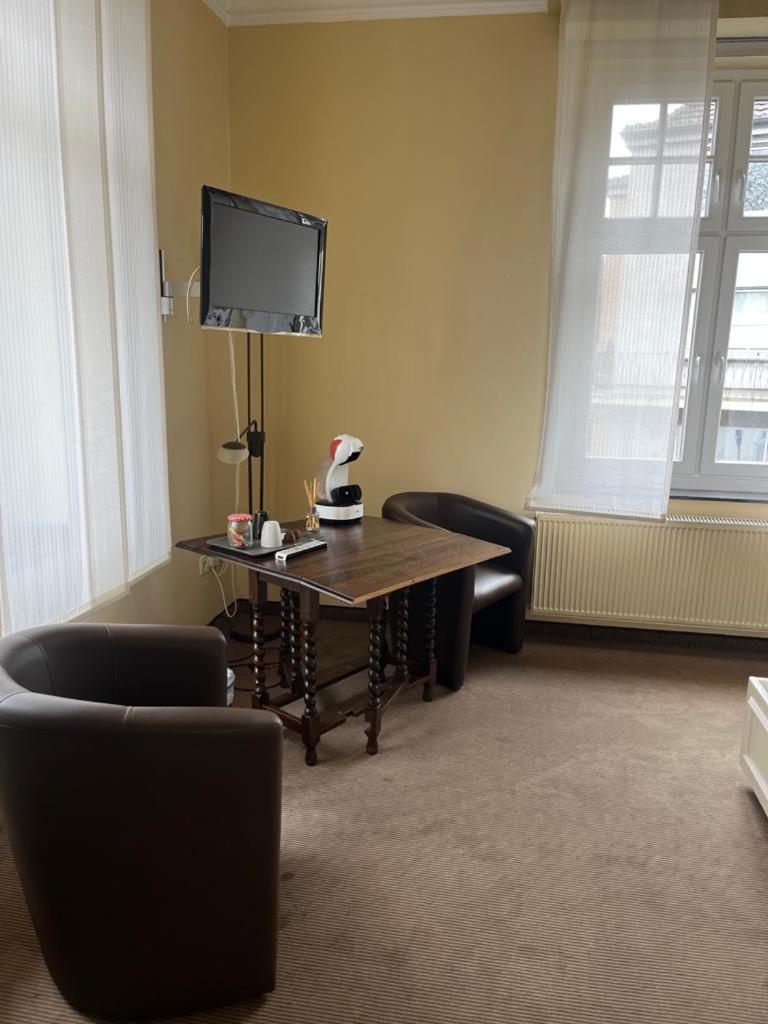 Large Double Room photo 3