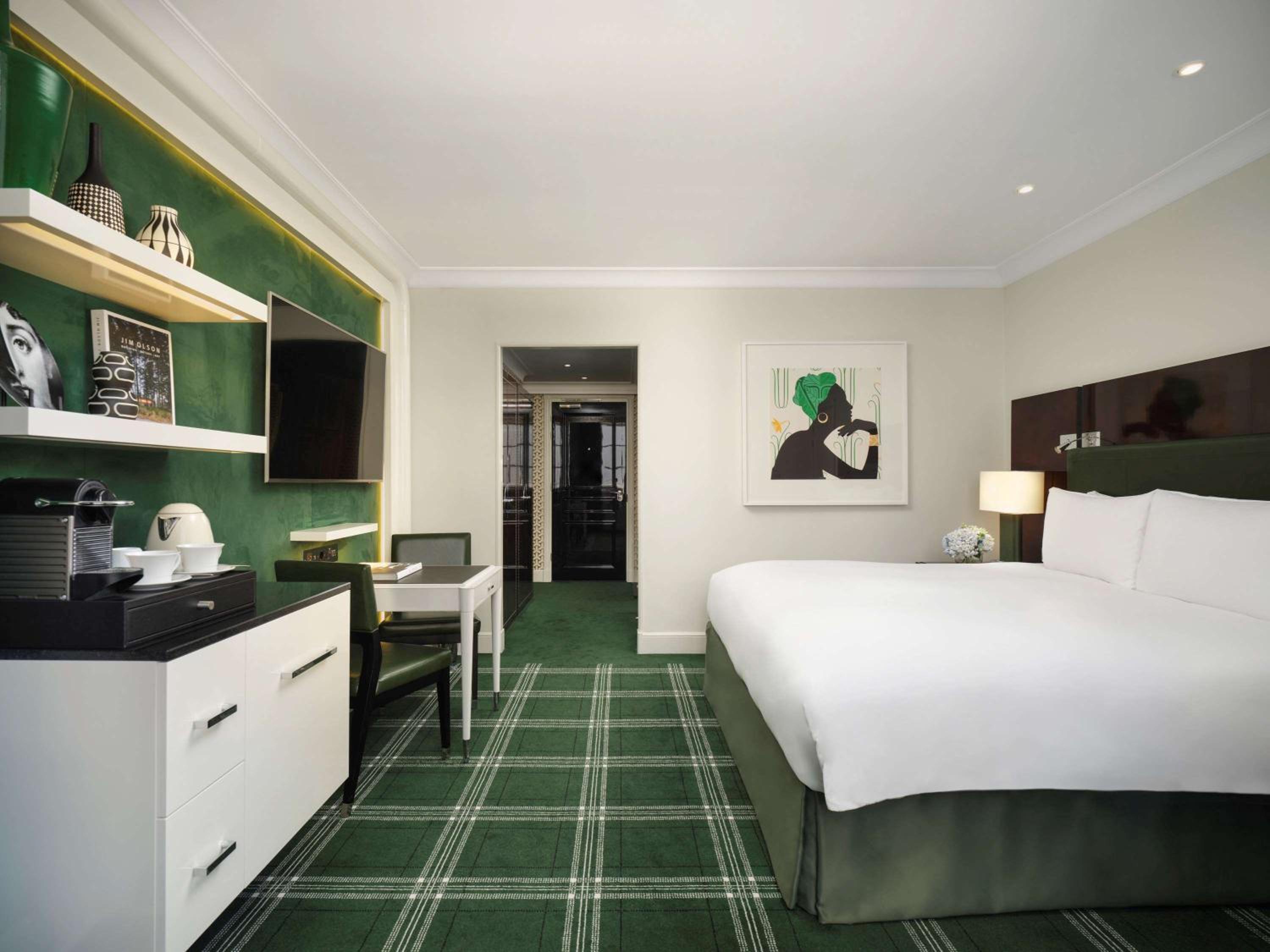 Luxury King Room photo 2