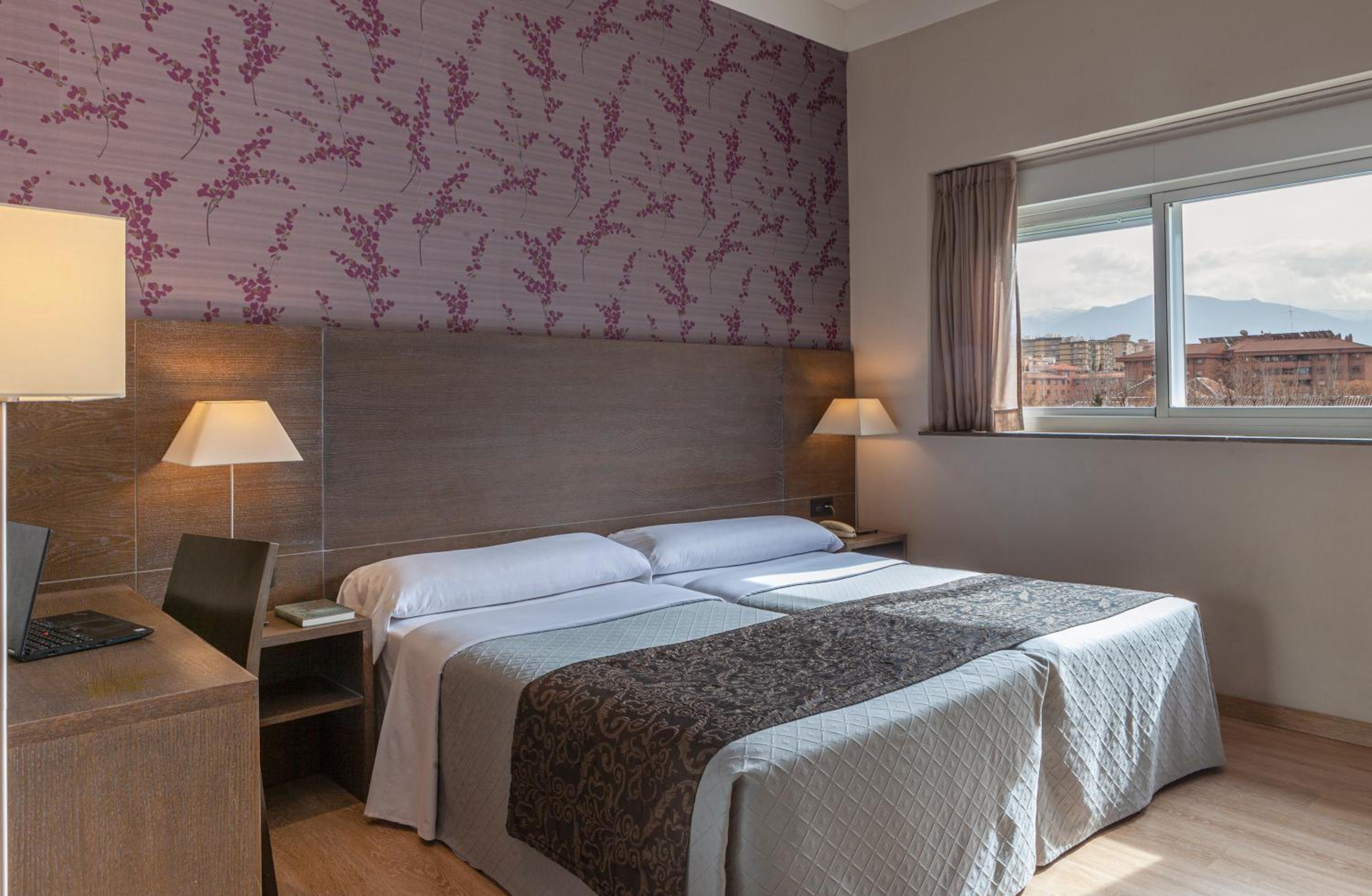 Double or Twin Room - Photo 14