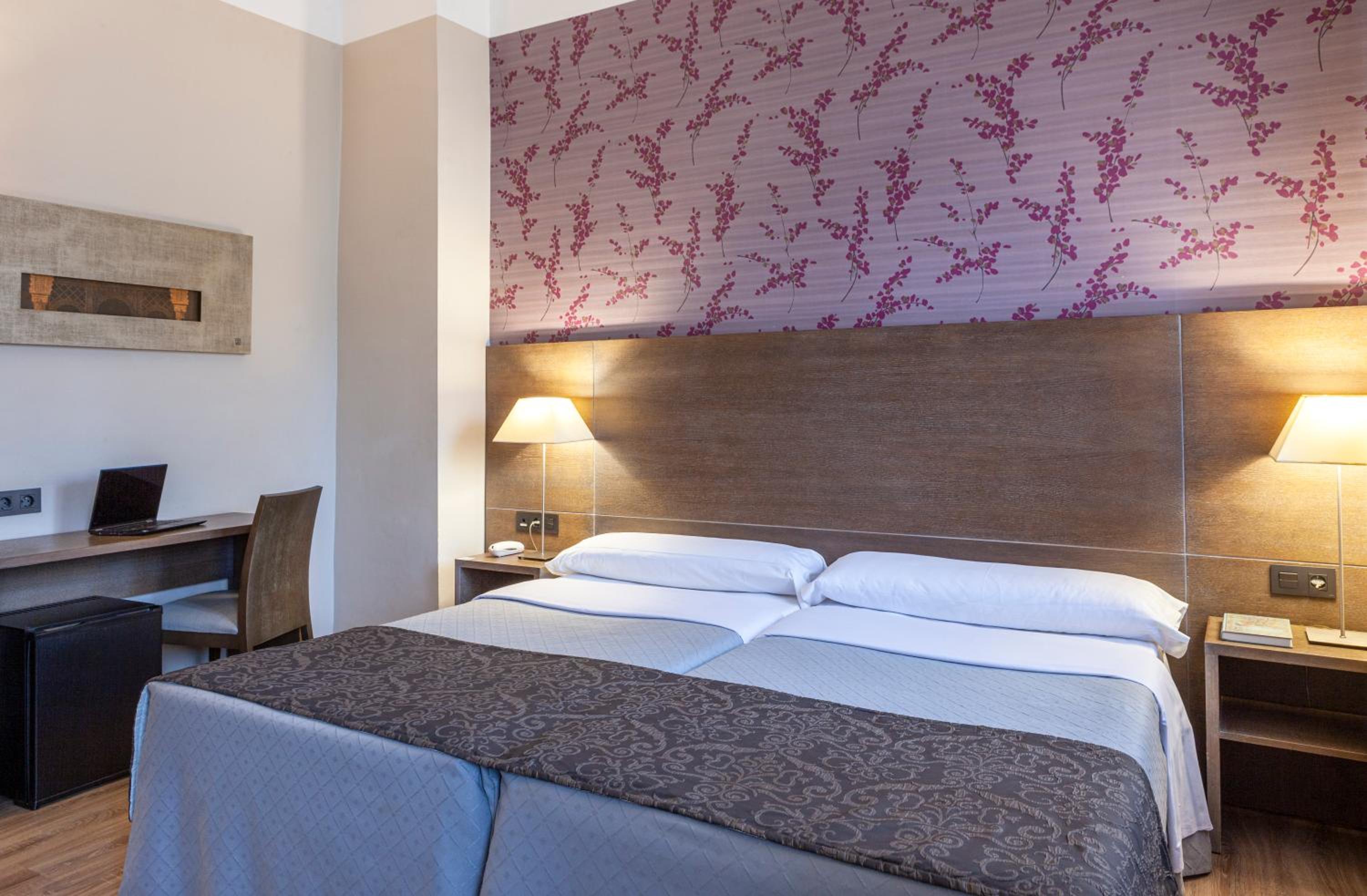 Double or Twin Room - Photo 32