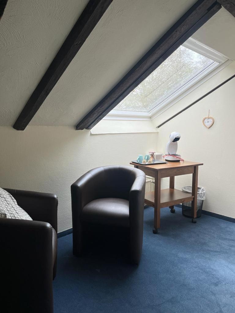 Large Twin Room photo 3