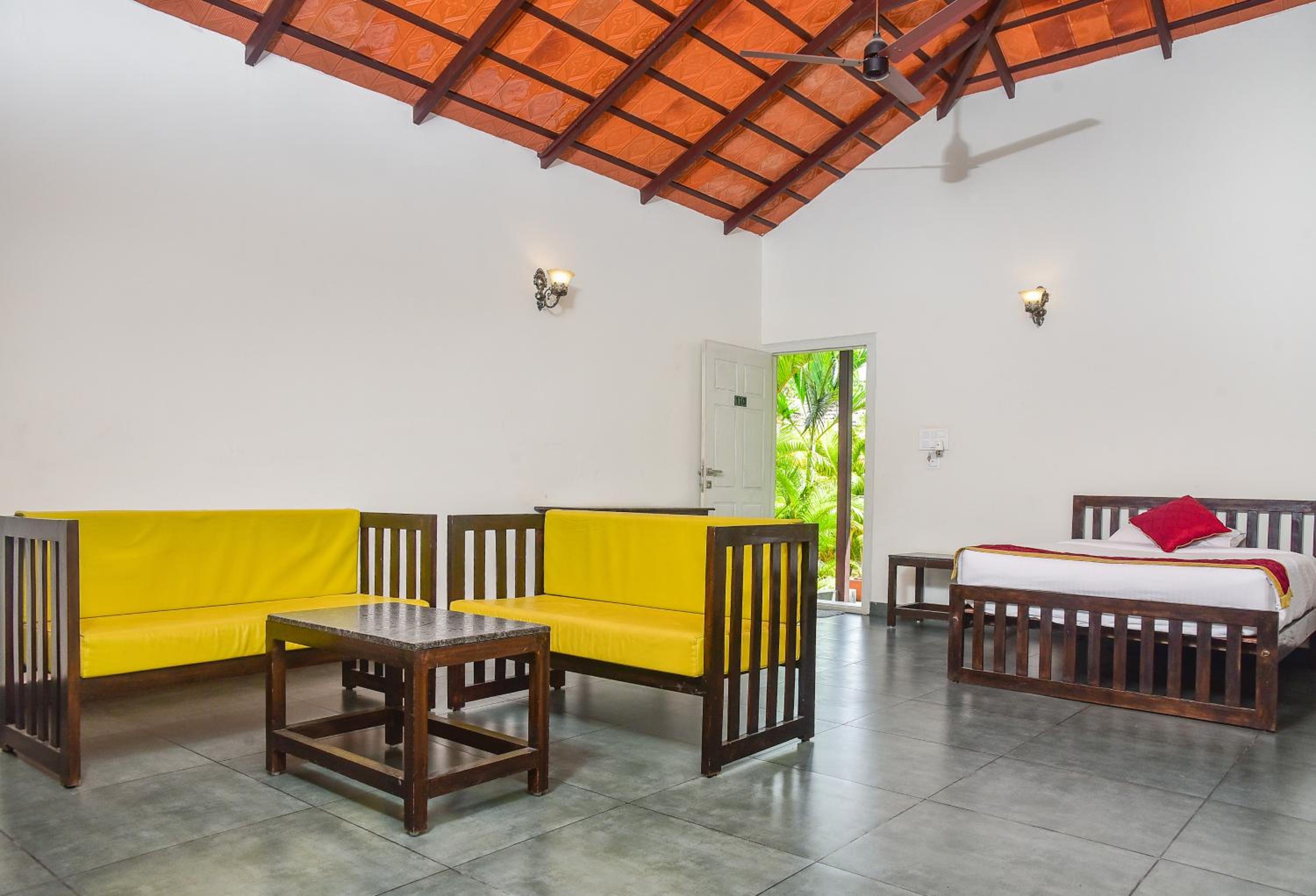Two-Bedroom Villa - Photo 9