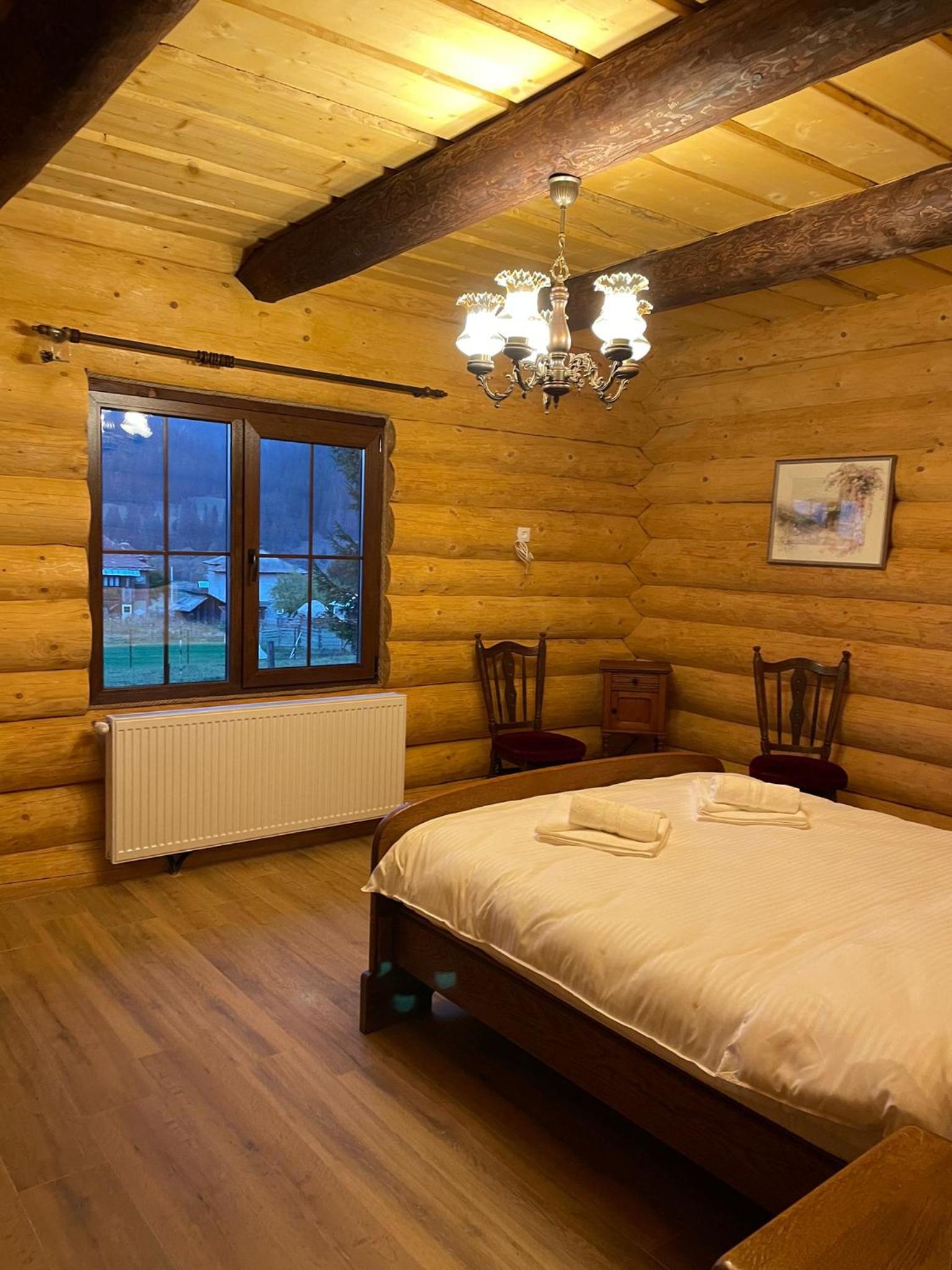 Four-Bedroom House photo 1