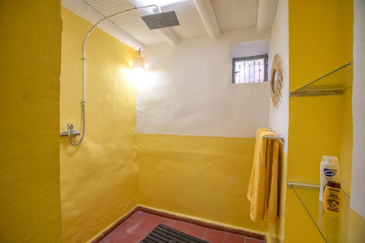 One-Bedroom House - Photo 3