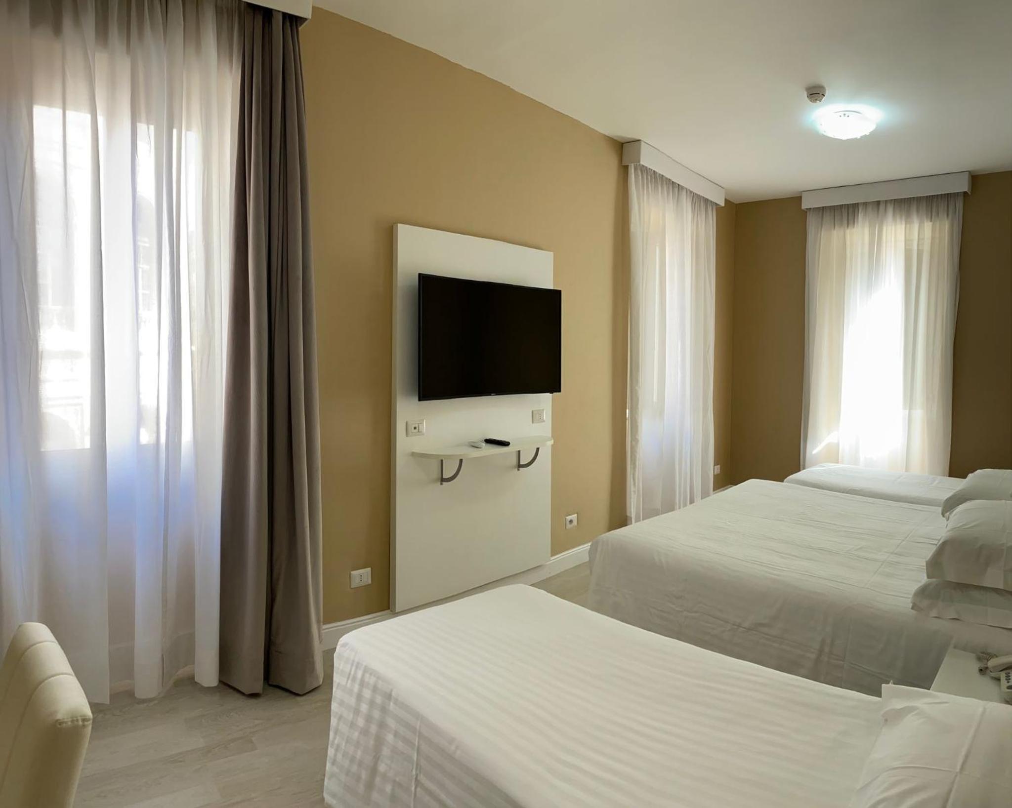 Superior Triple Room photo 1