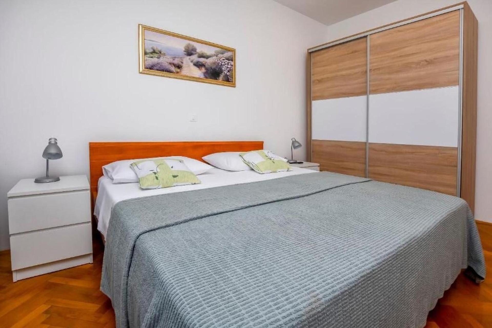 One-Bedroom Apartment with Balcony photo 1