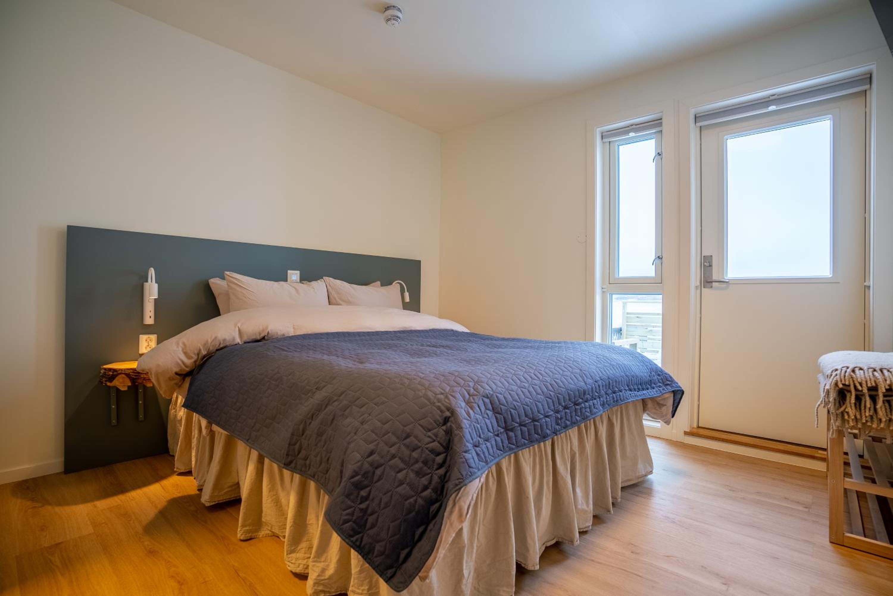 Double or Twin Room with Sea View - Photo 13