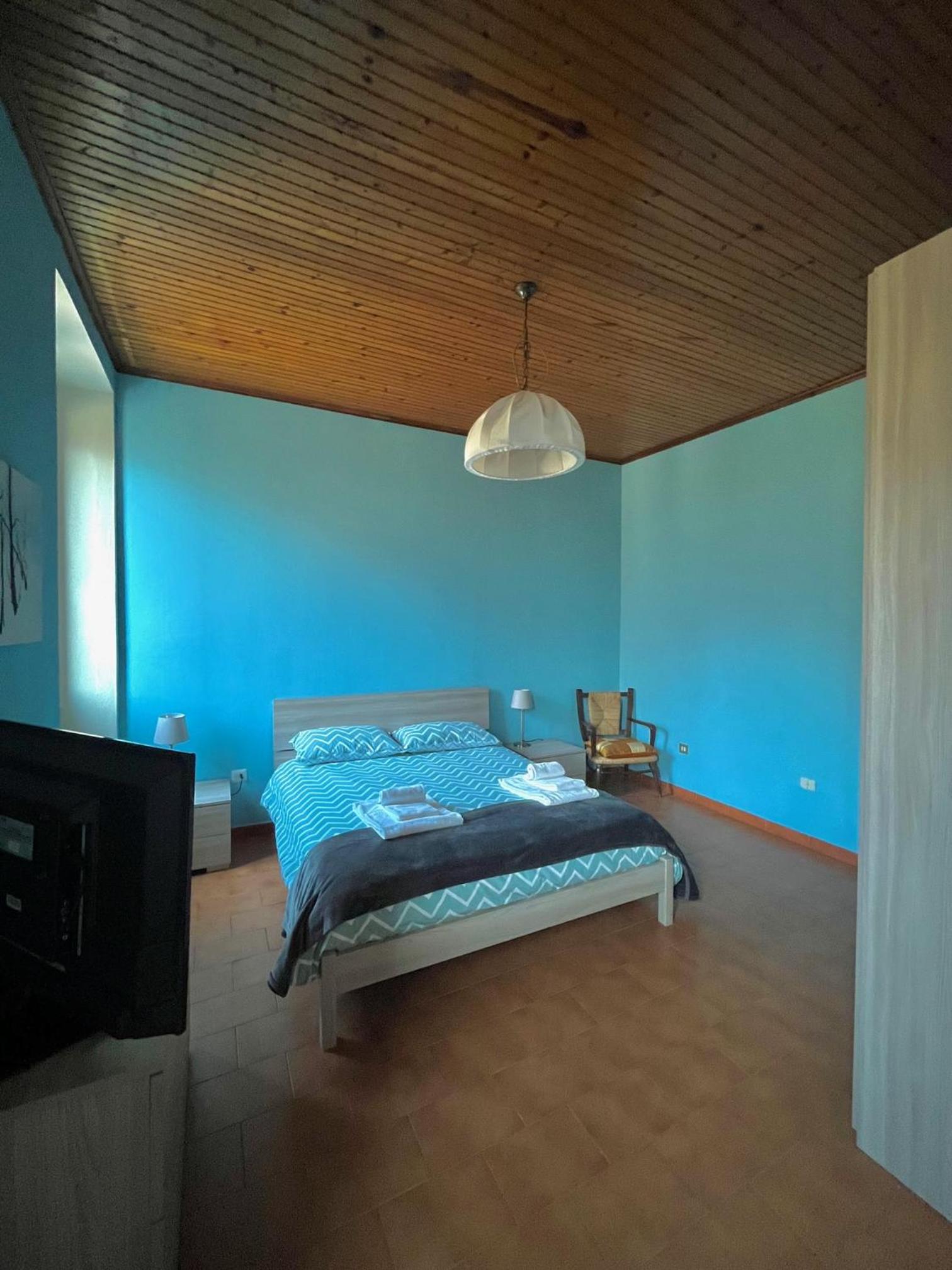 Double Room - Photo 2