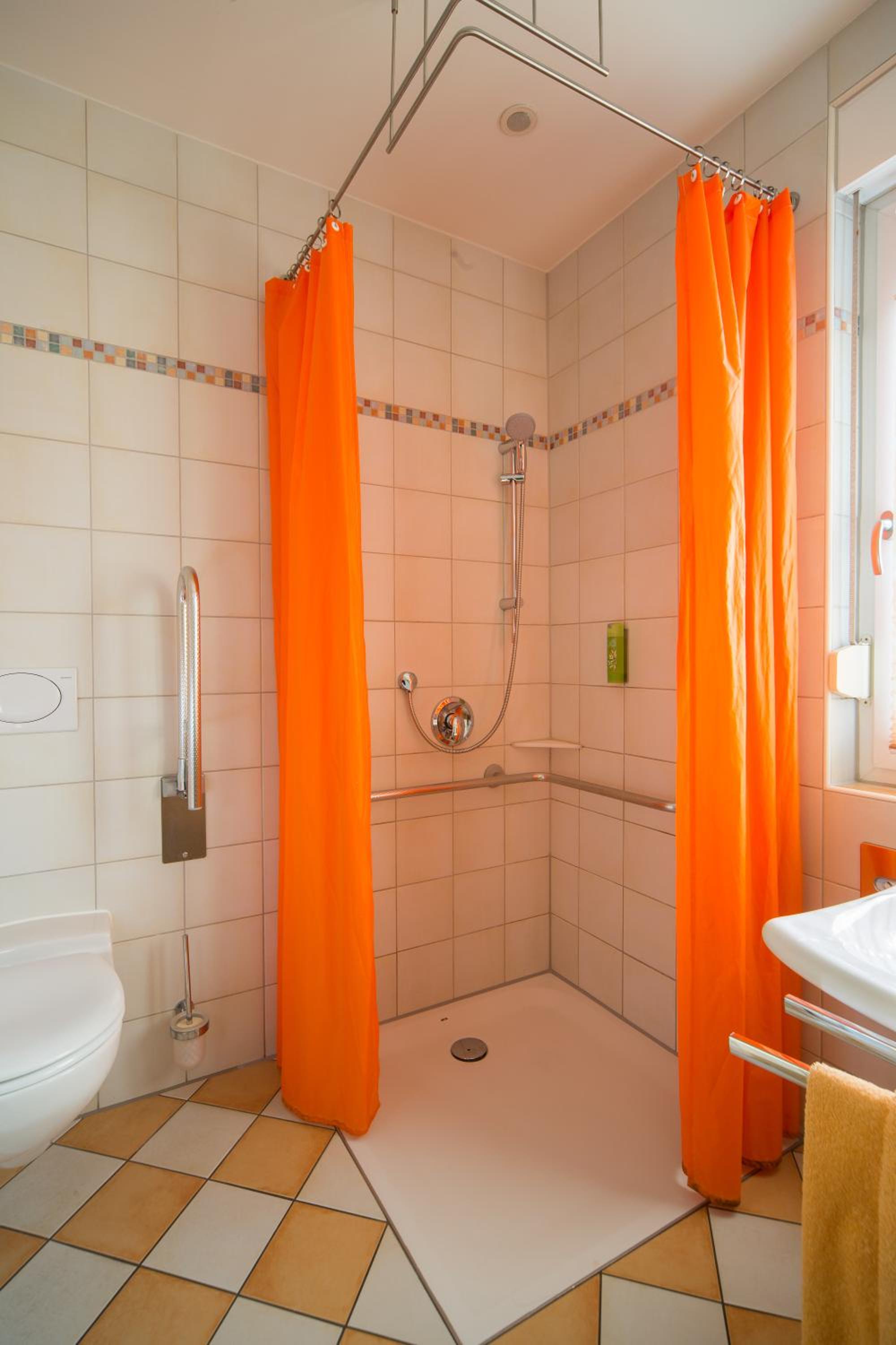 Double Room - Photo 8