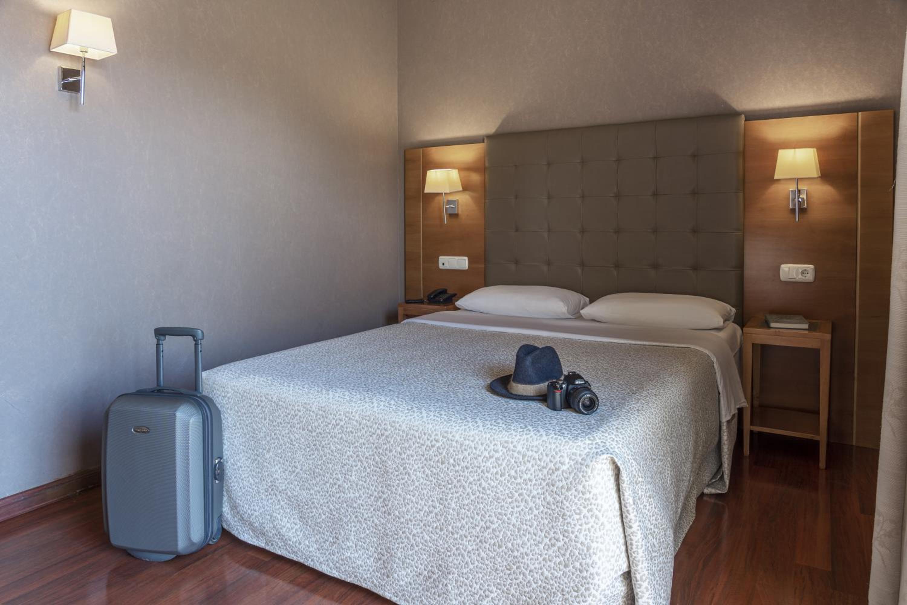 Superior Double Room with Terrace - Photo 8