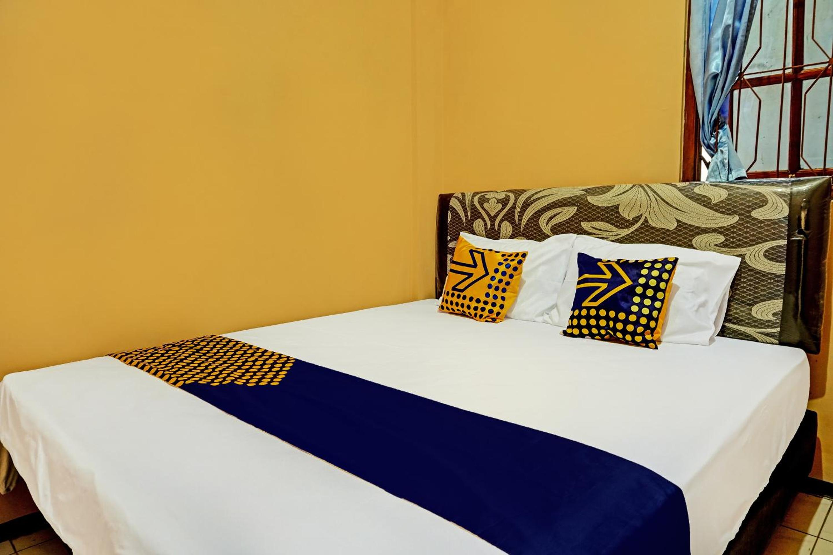 Budget Double Room photo 1
