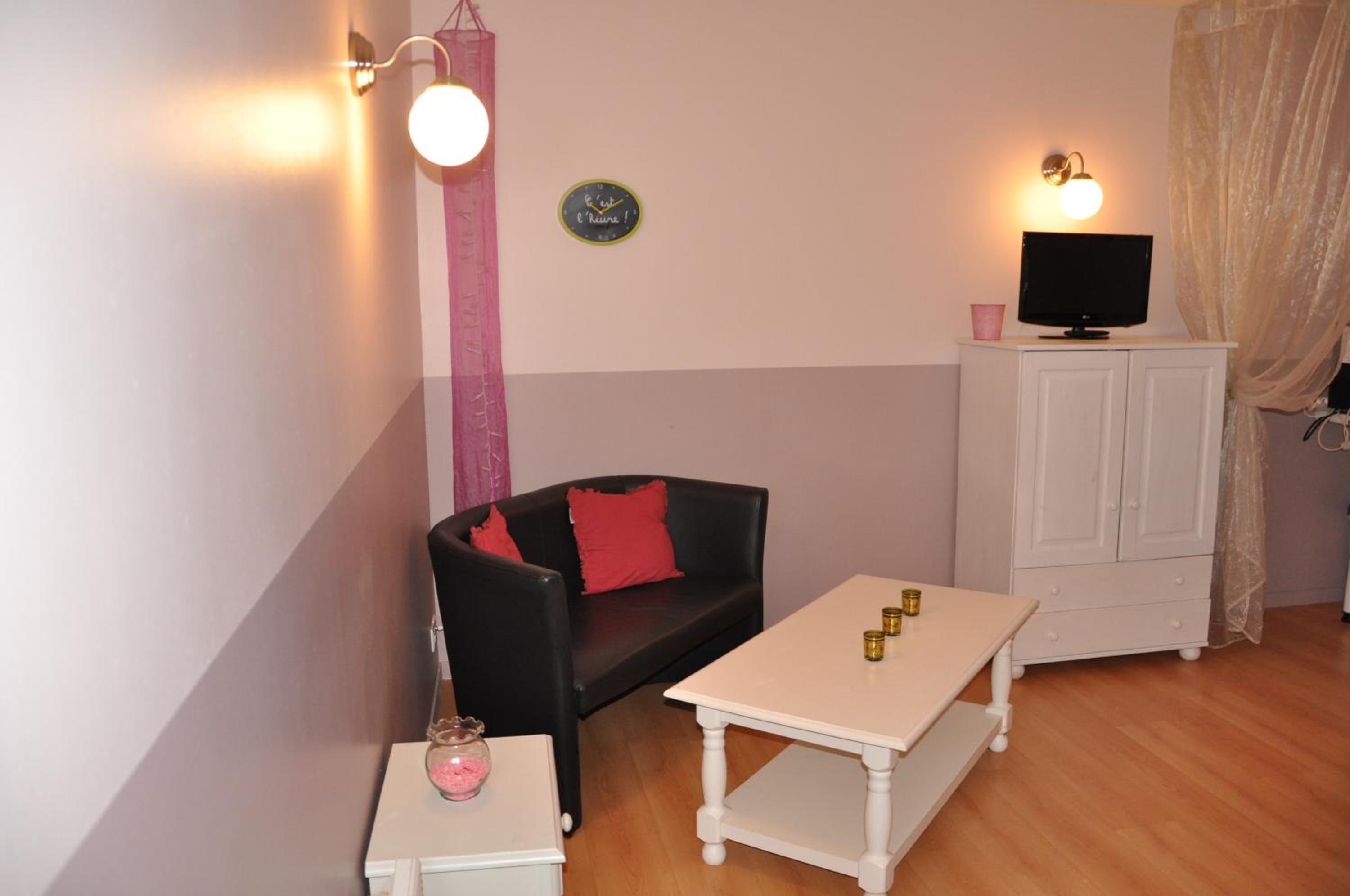Furnished 2-Room Apartment 2 people  - Photo 7