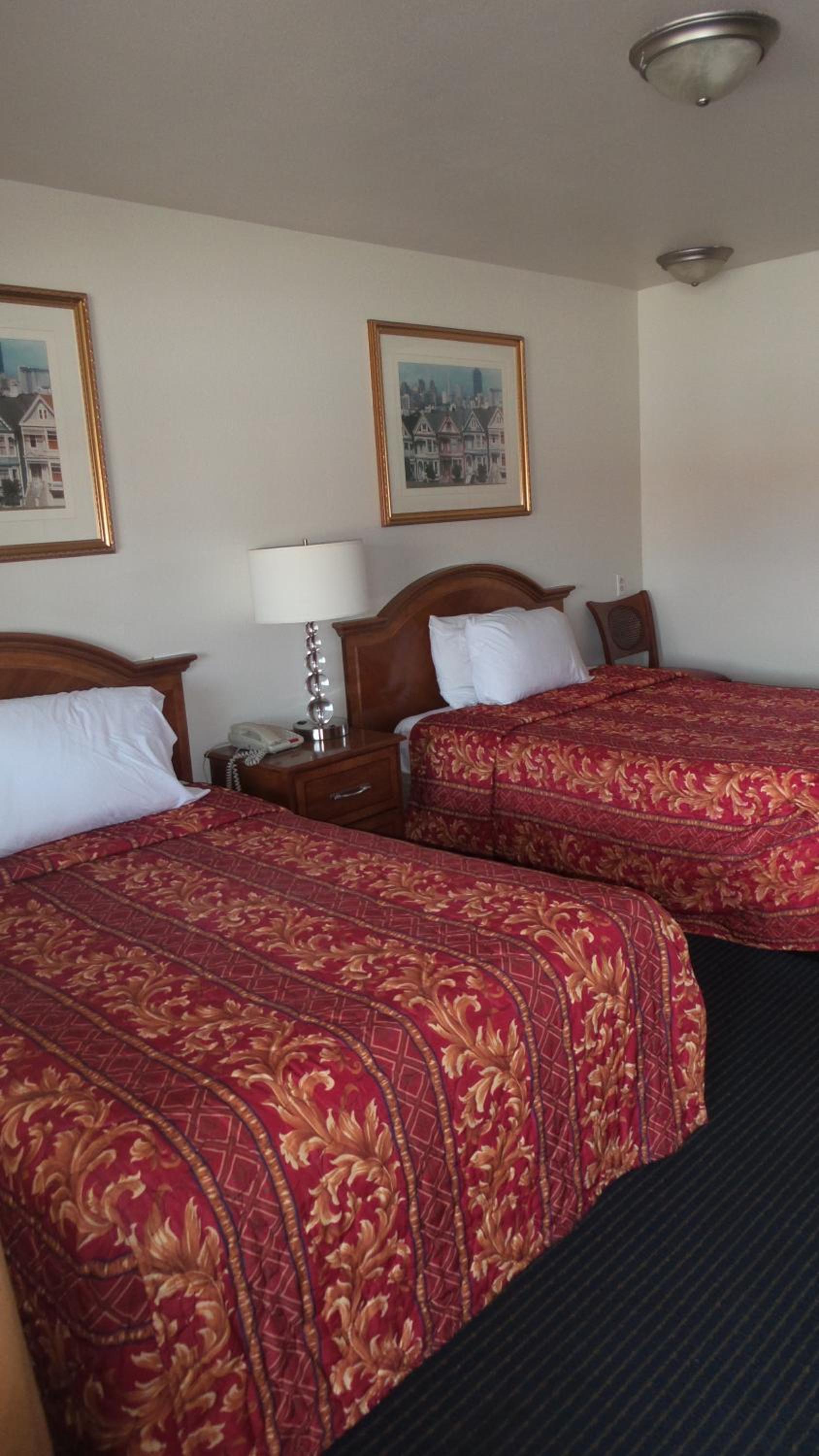 Double Room with Two Double Beds - Photo 7