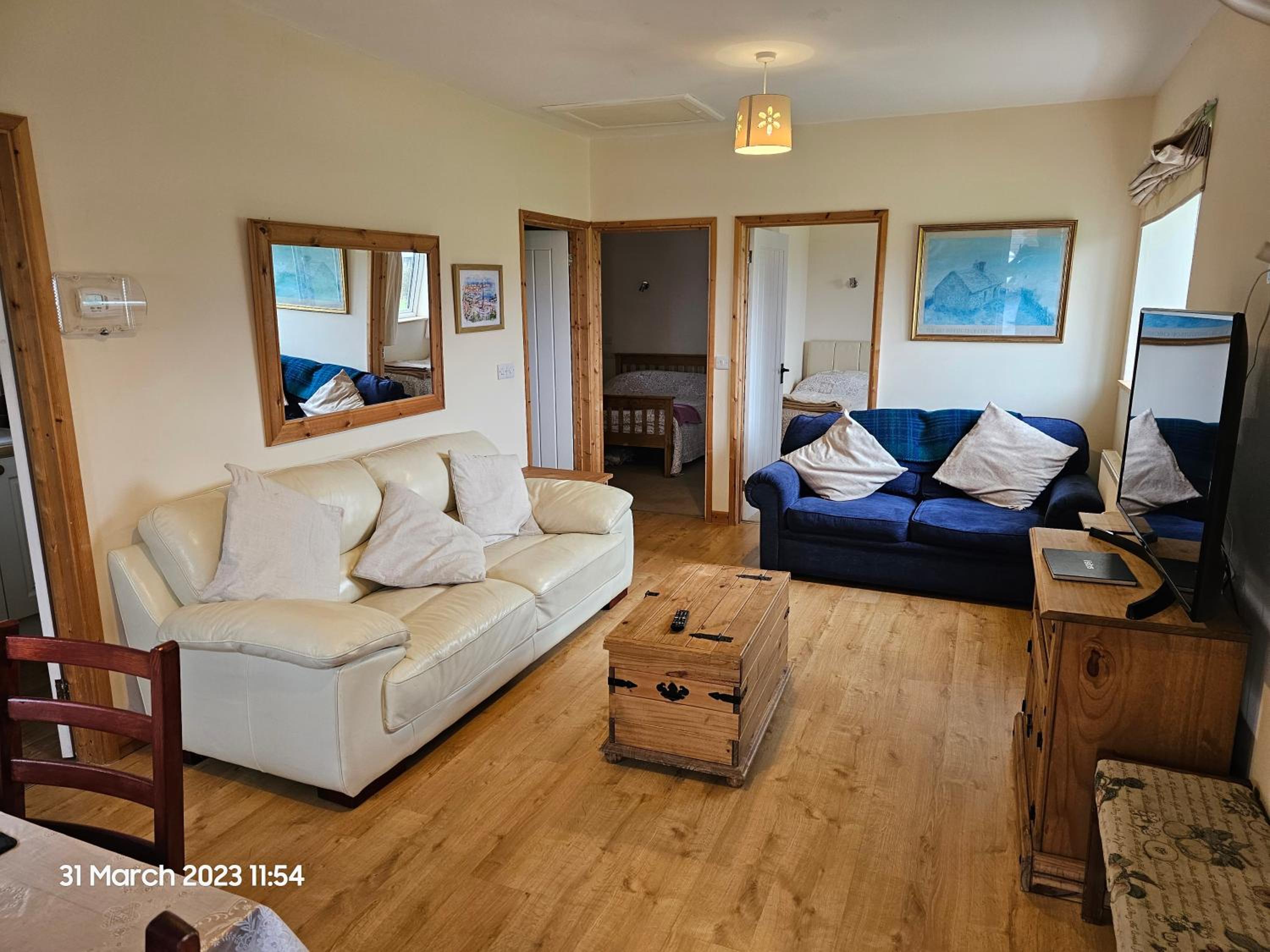 Two-Bedroom Cottage photo 2