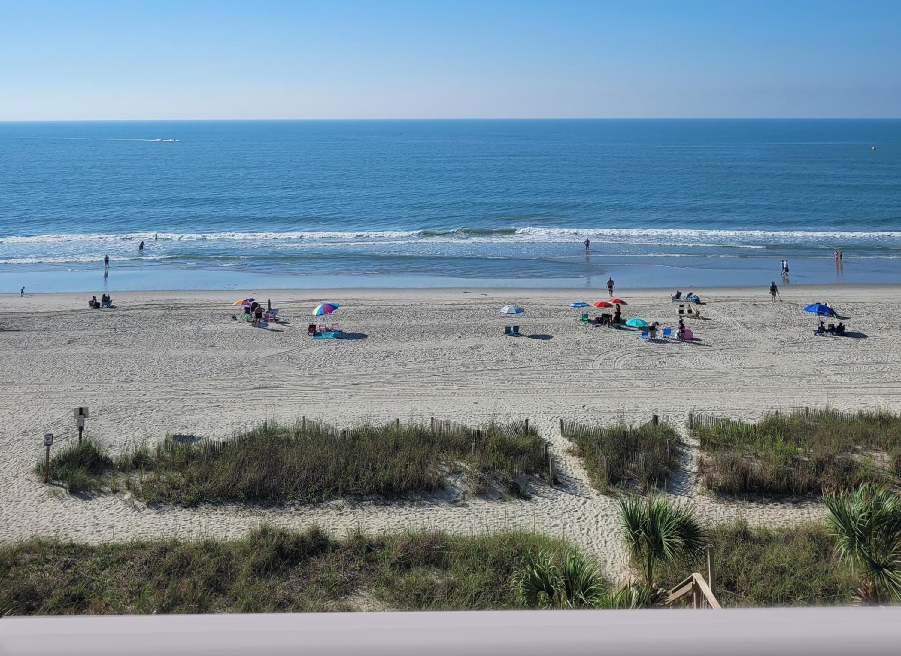 Oceanfront Queen Efficiency photo 2