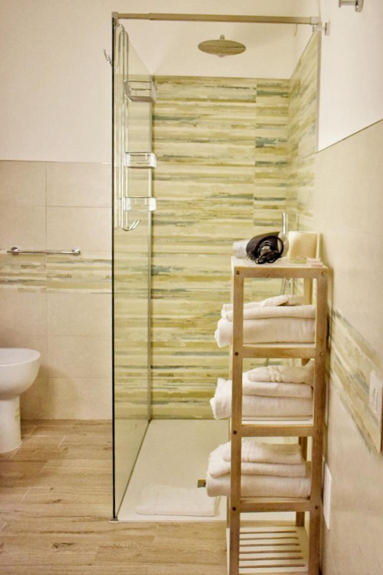 Triple Room with Private Bathroom - Photo 2