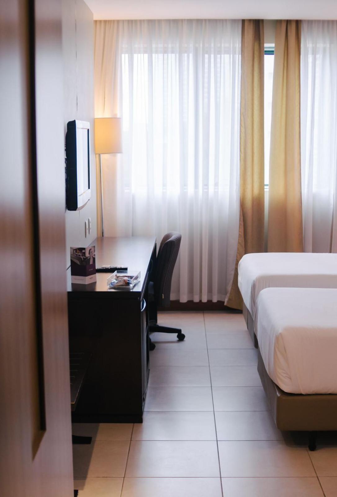 Superior Twin Room with Balcony - Photo 1