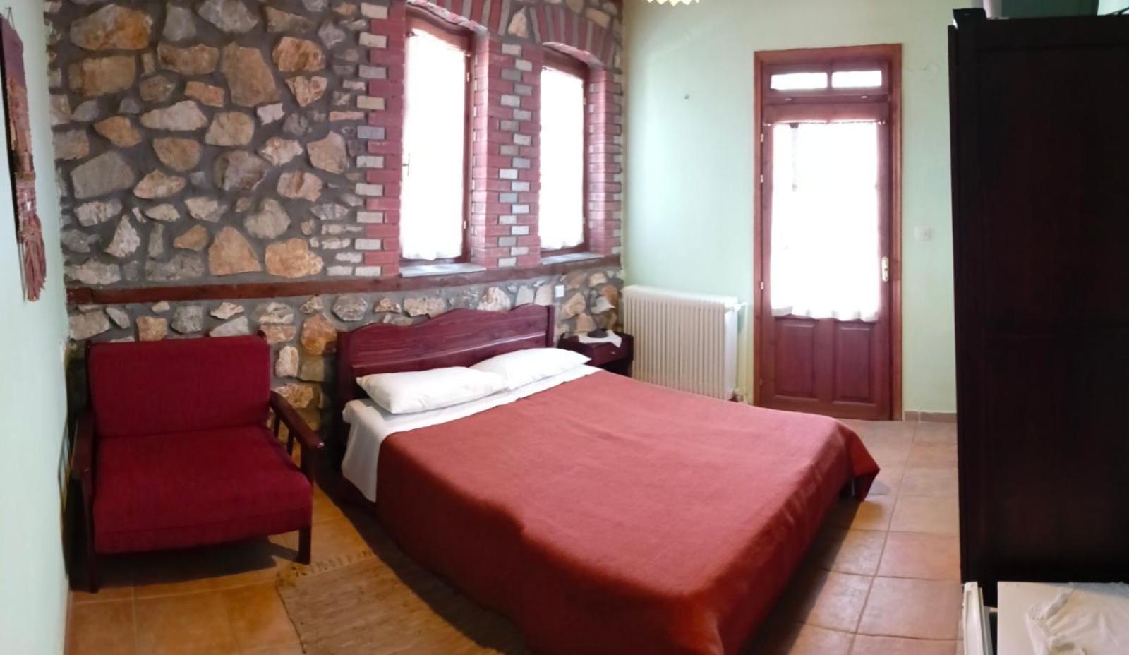 Budget Double Room photo 1