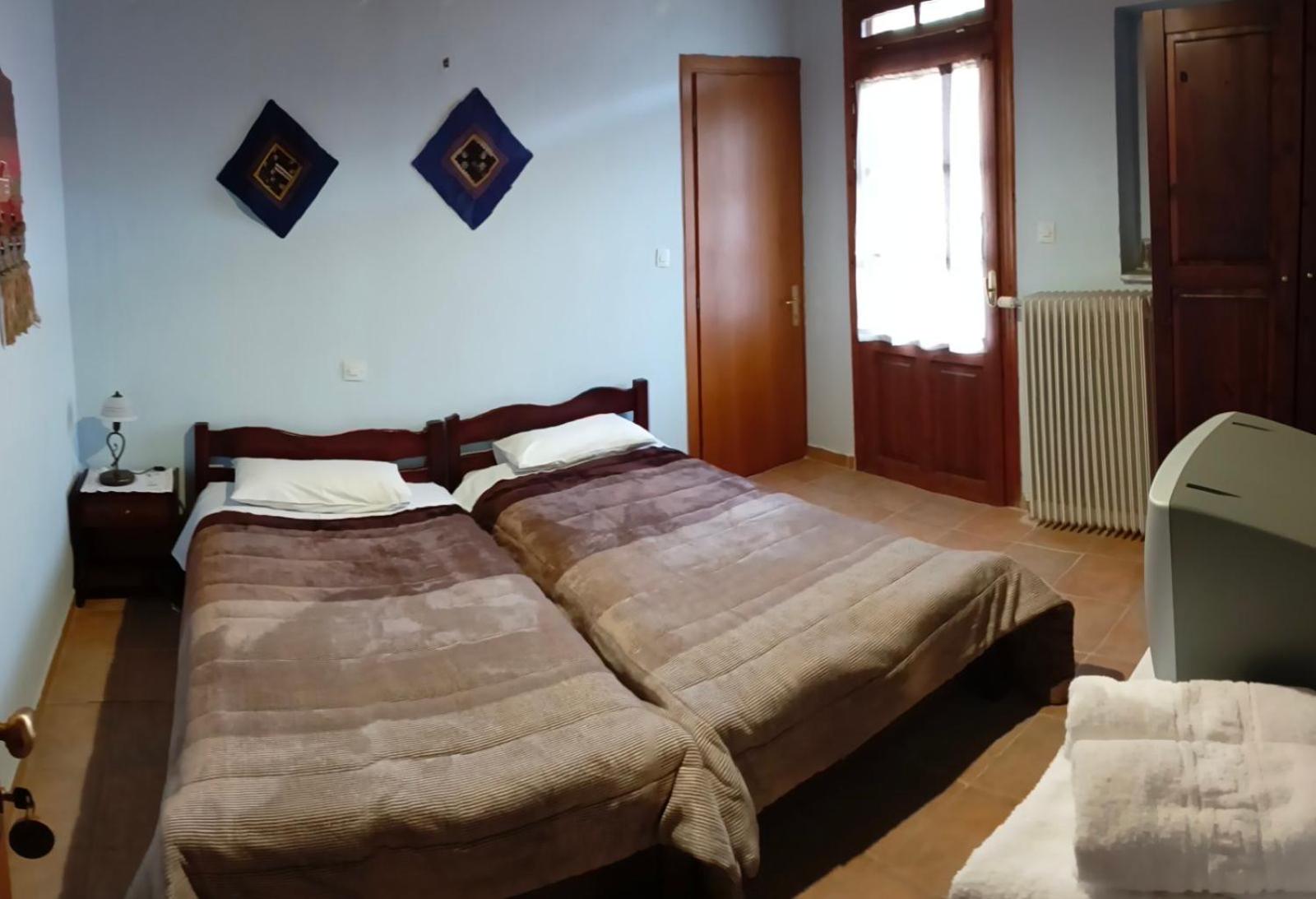 Budget Double Room photo 2