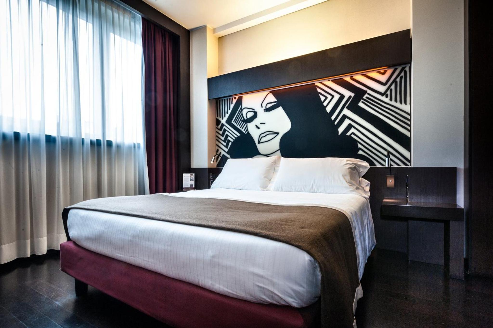 Standard Queen Room