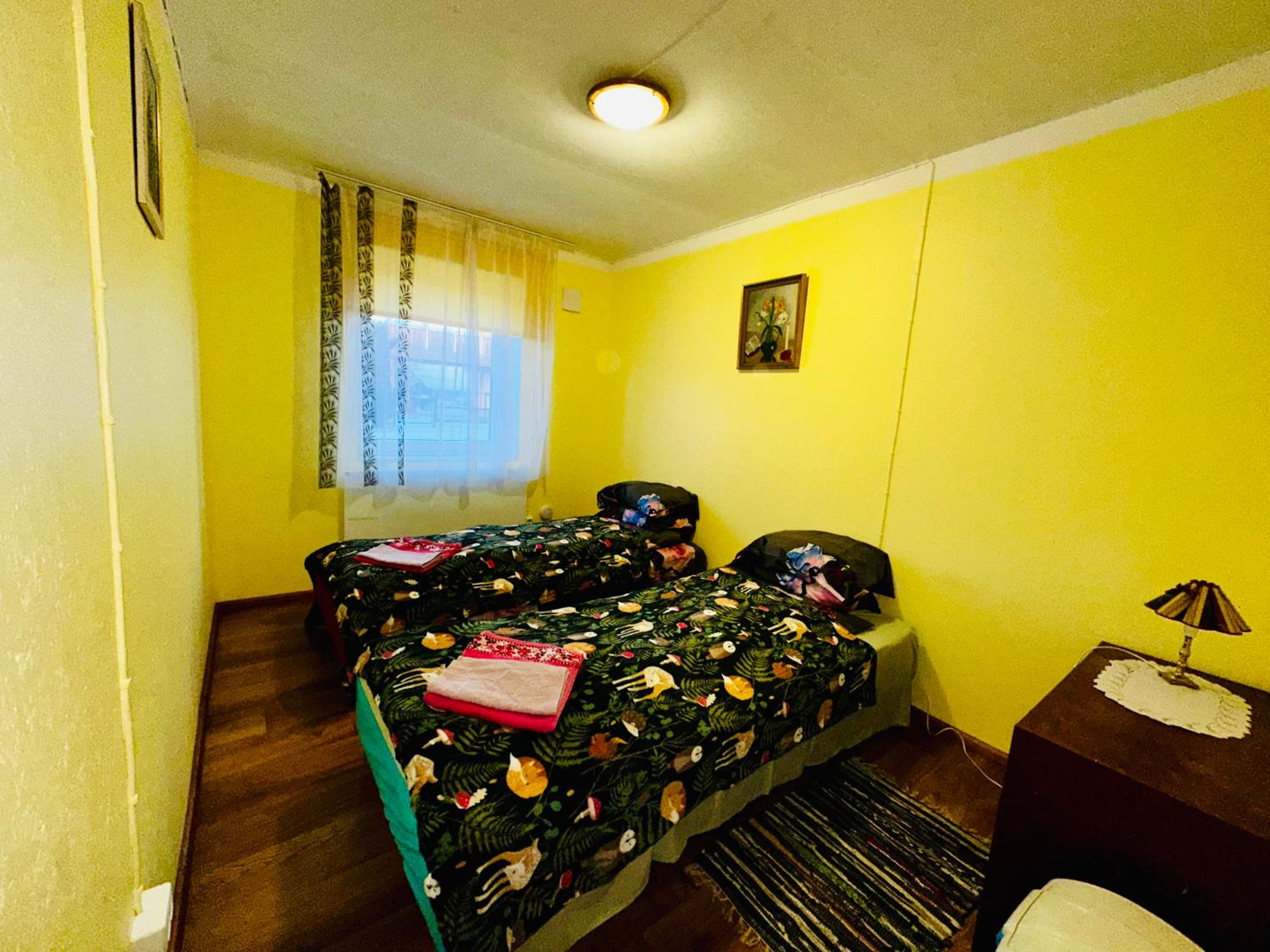 Apartment With Shared Bathroom photo 1