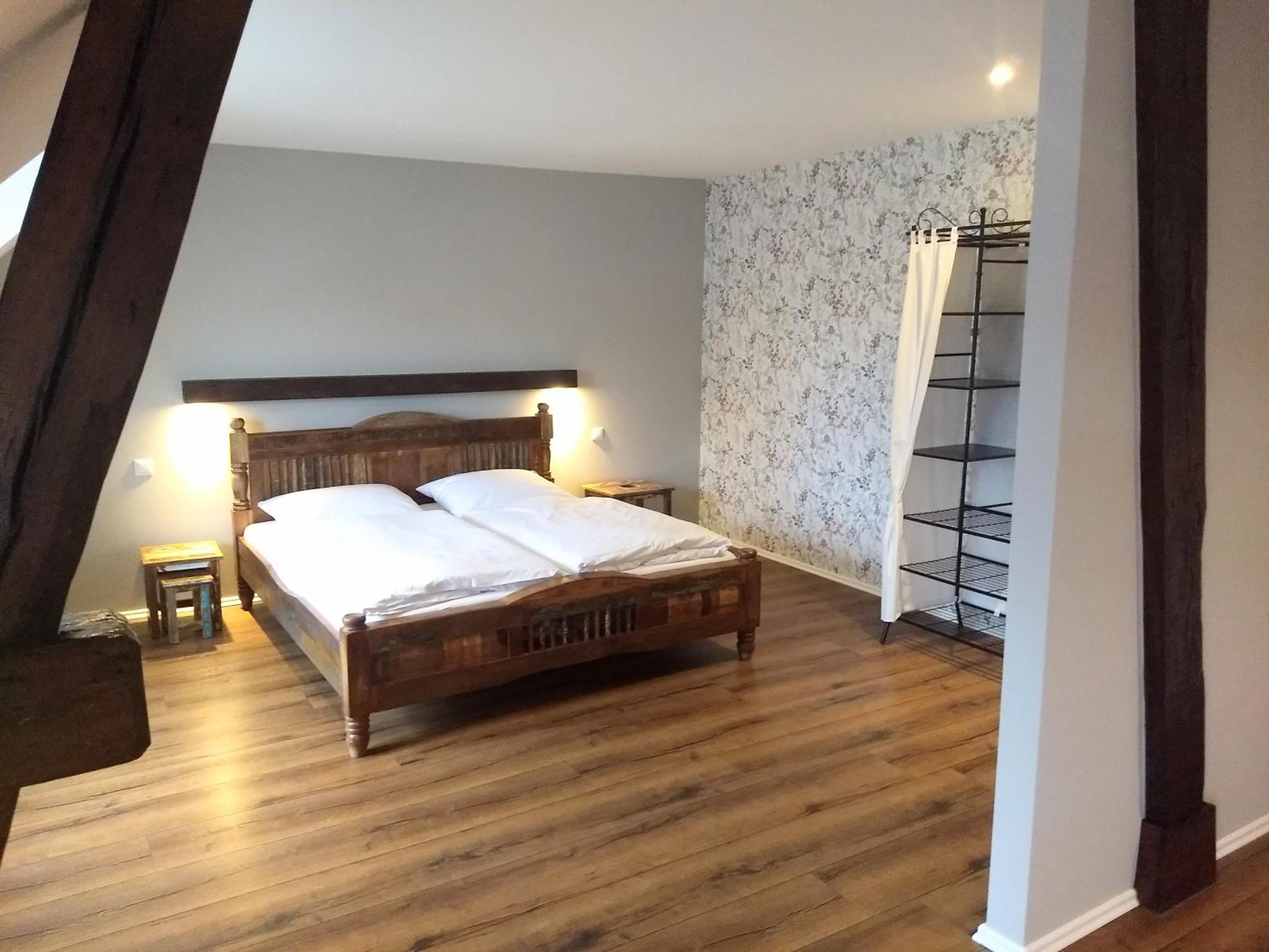 Large Double Room photo 1