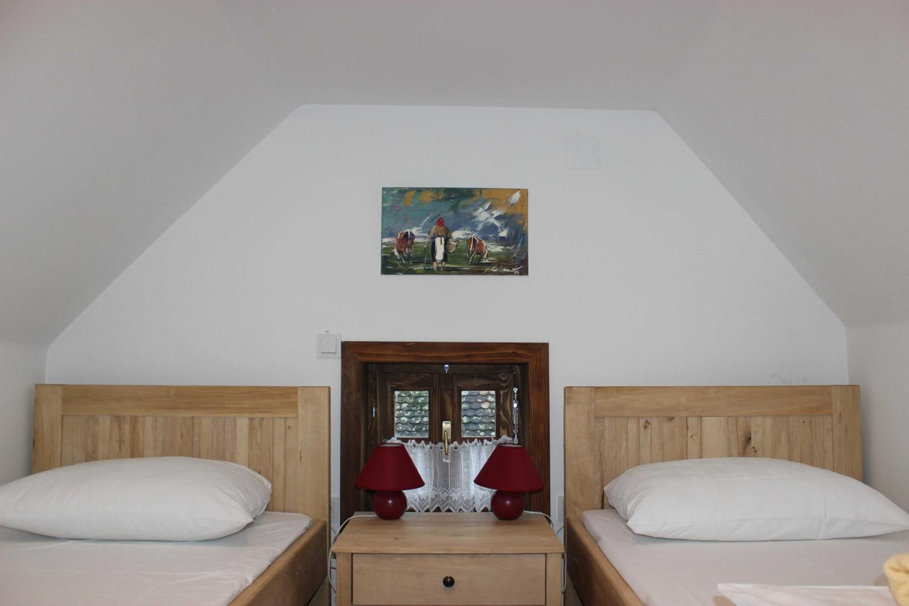 Triple Room with Private External Bathroom photo 2