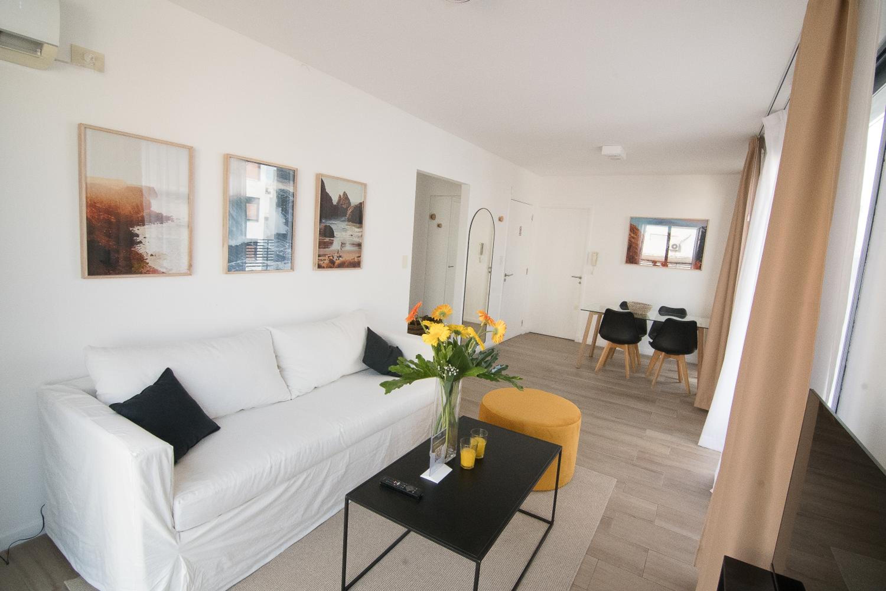 One-Bedroom Apartment photo 1