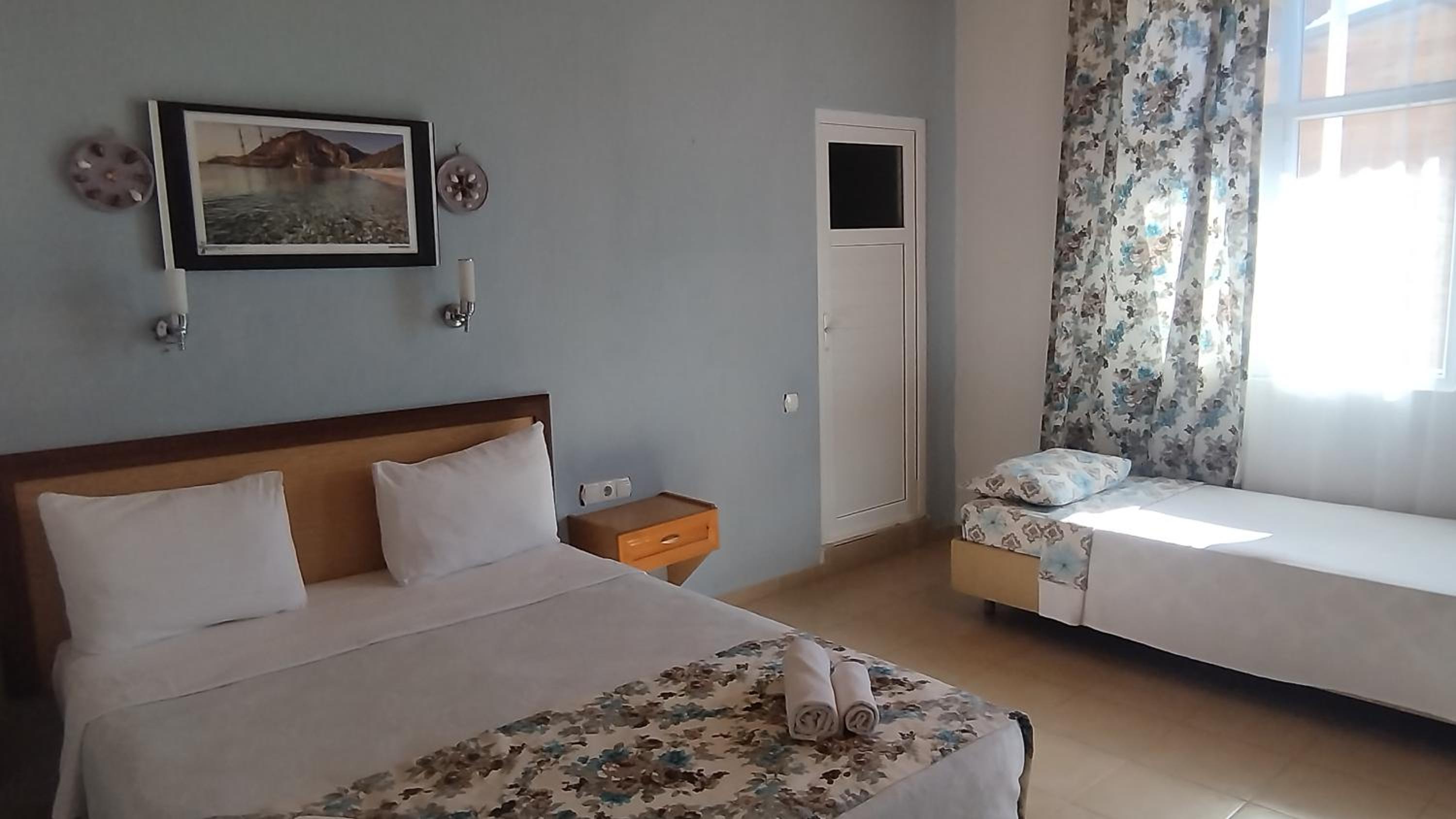 Standard Triple Room photo 2