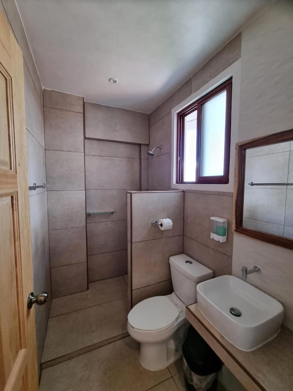Deluxe Double Room with Balcony and Sea View photo 2