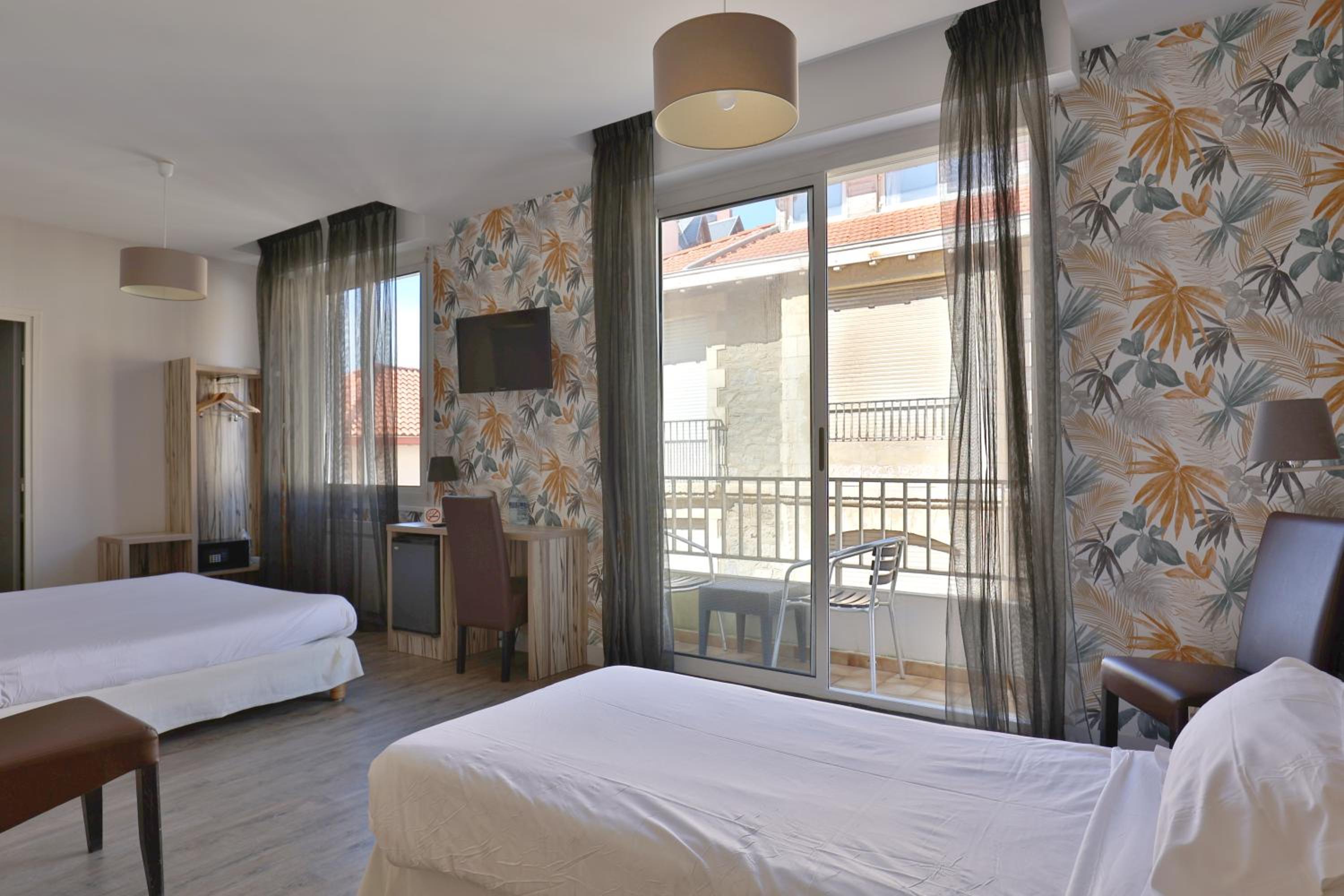 Triple Room - Photo 1