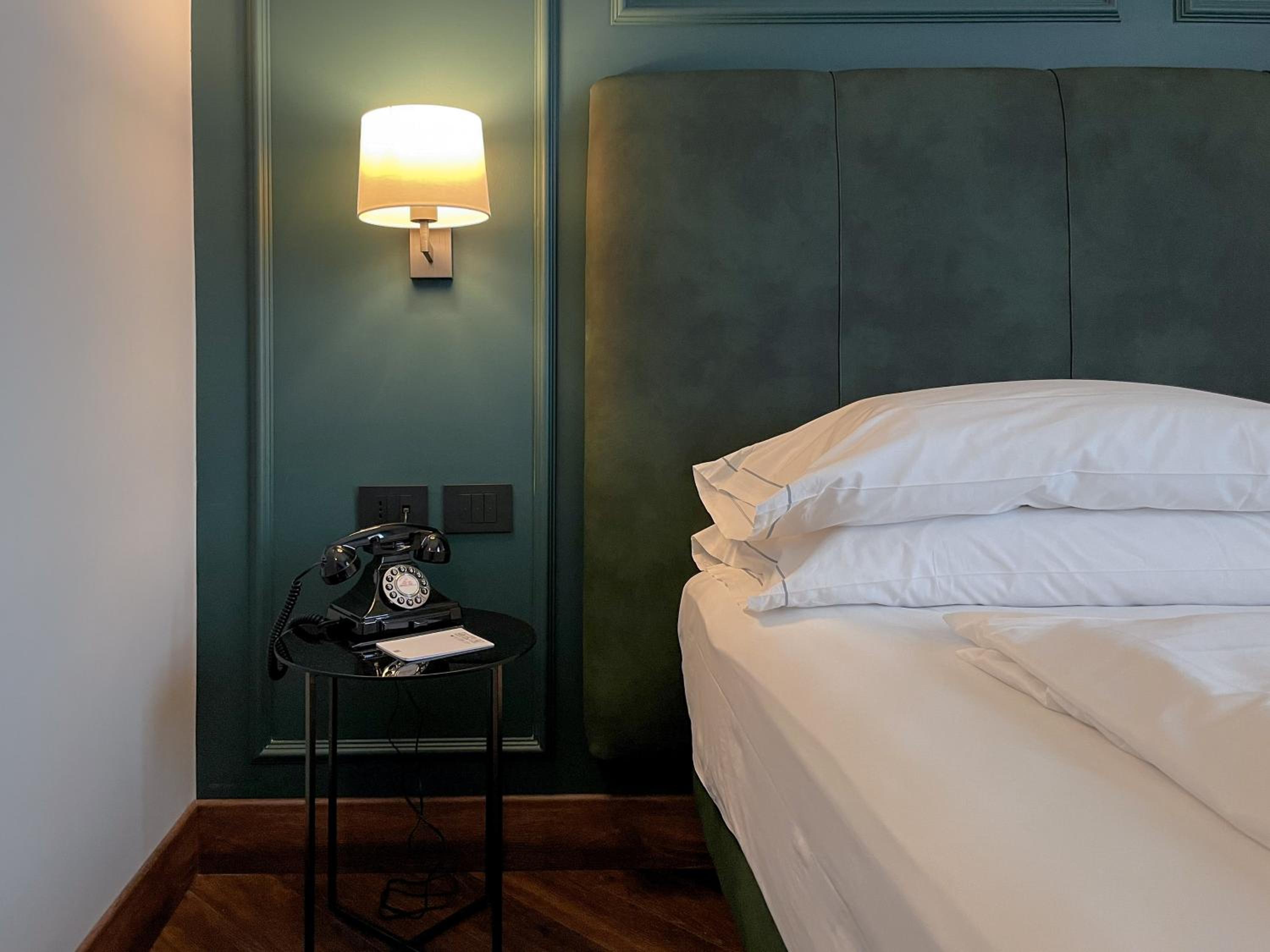 Deluxe Double or Twin Room - Photo 4
