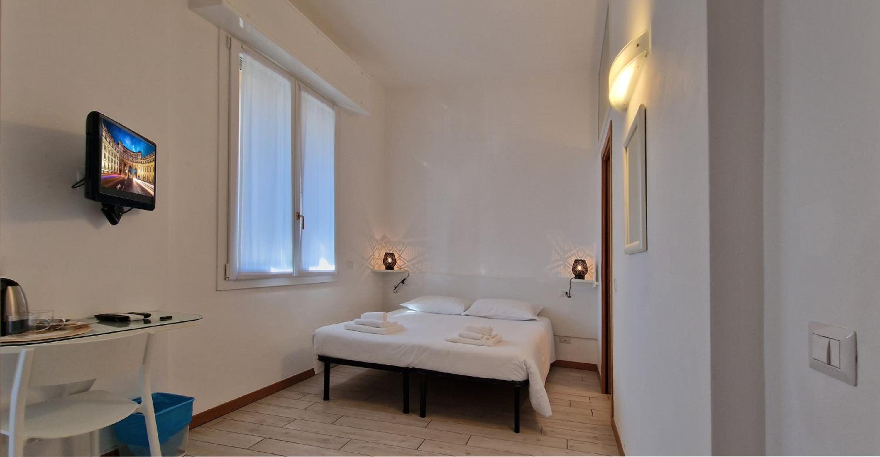 Standard Double Room - Photo 3